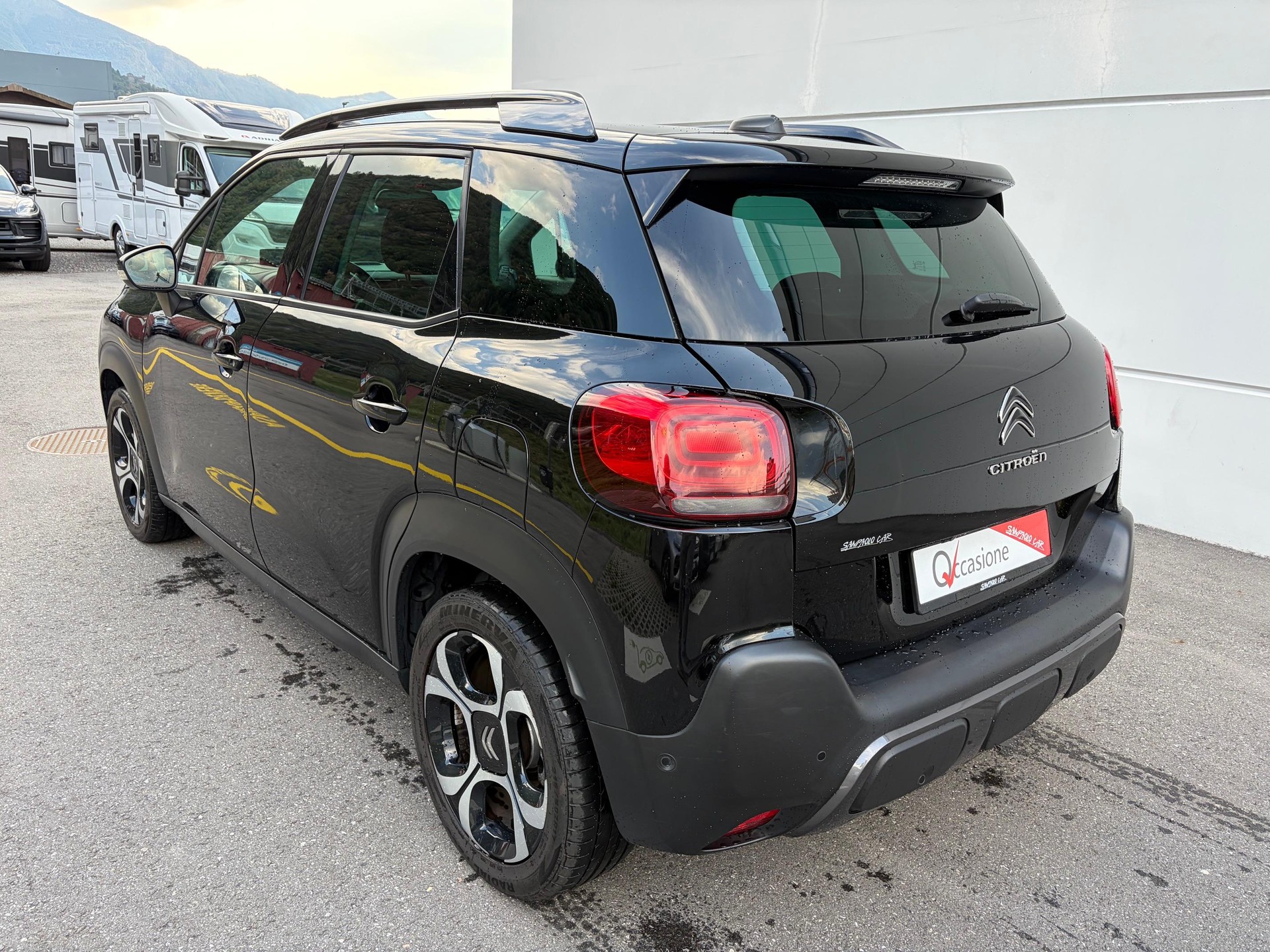CITROEN C3 Aircross 1.2 PureTech 110 Shine-image-4