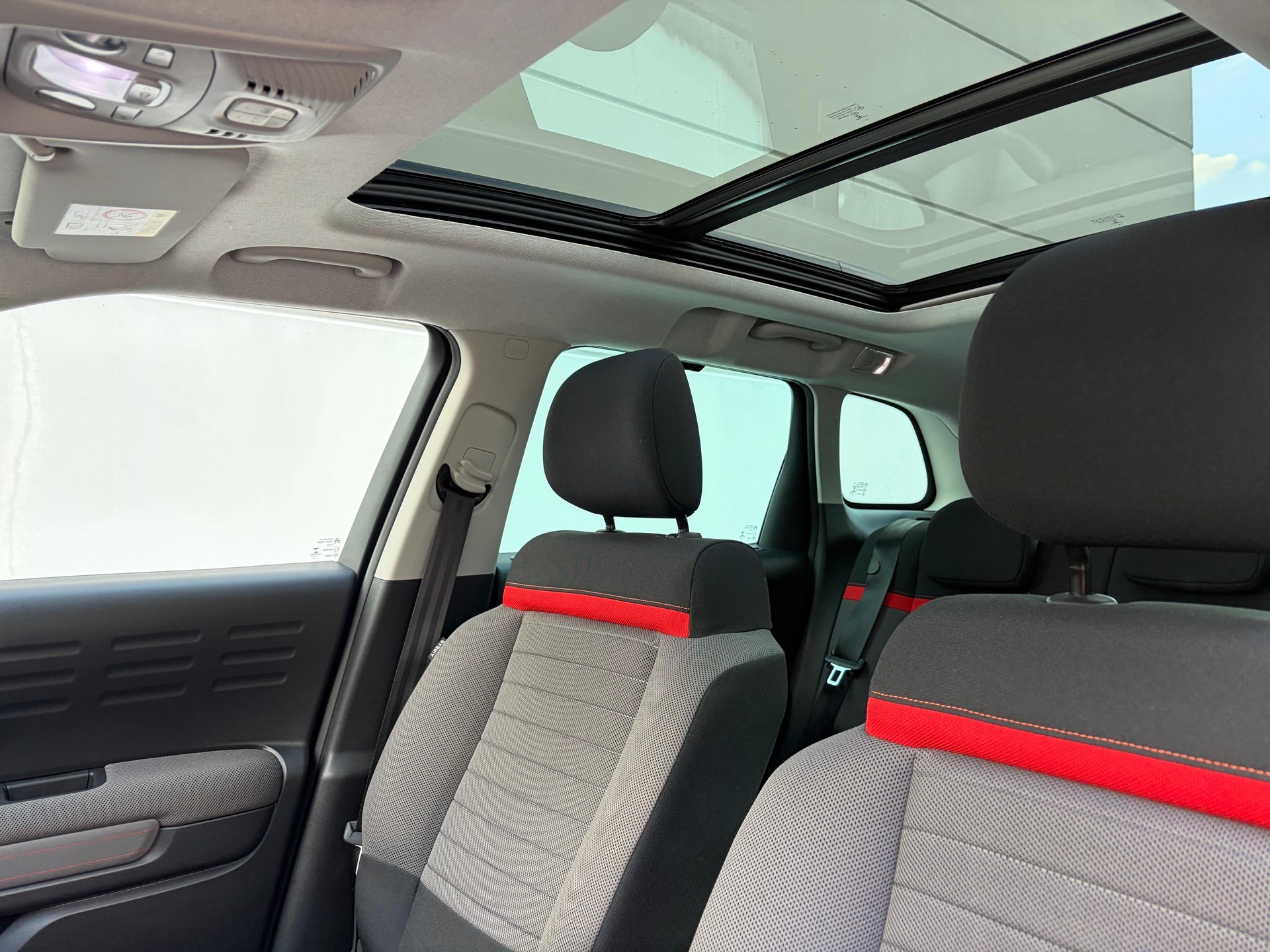 CITROEN C3 Aircross 1.2 PureTech 110 Shine-image-8
