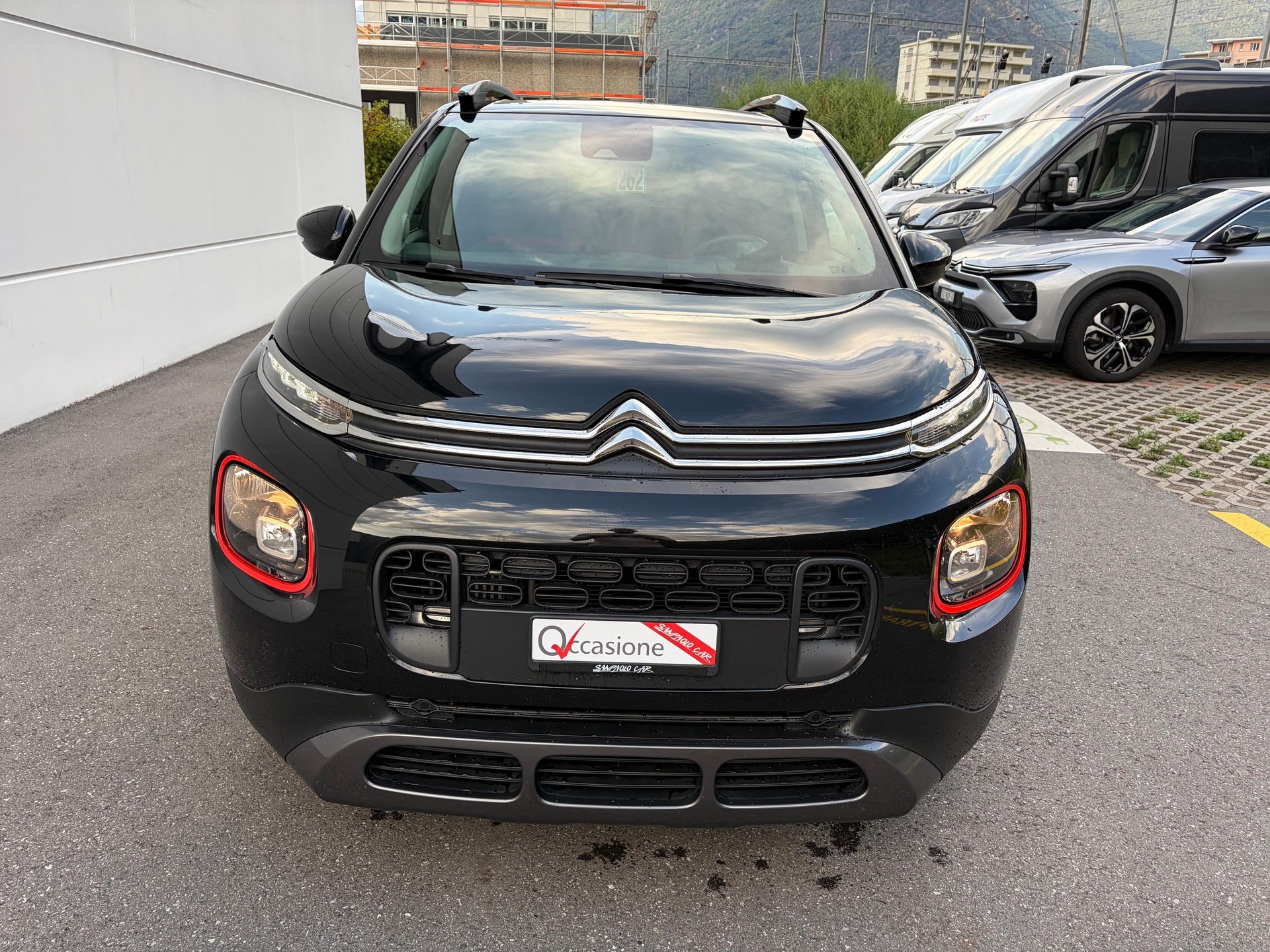 CITROEN C3 Aircross 1.2 PureTech 110 Shine-image-1