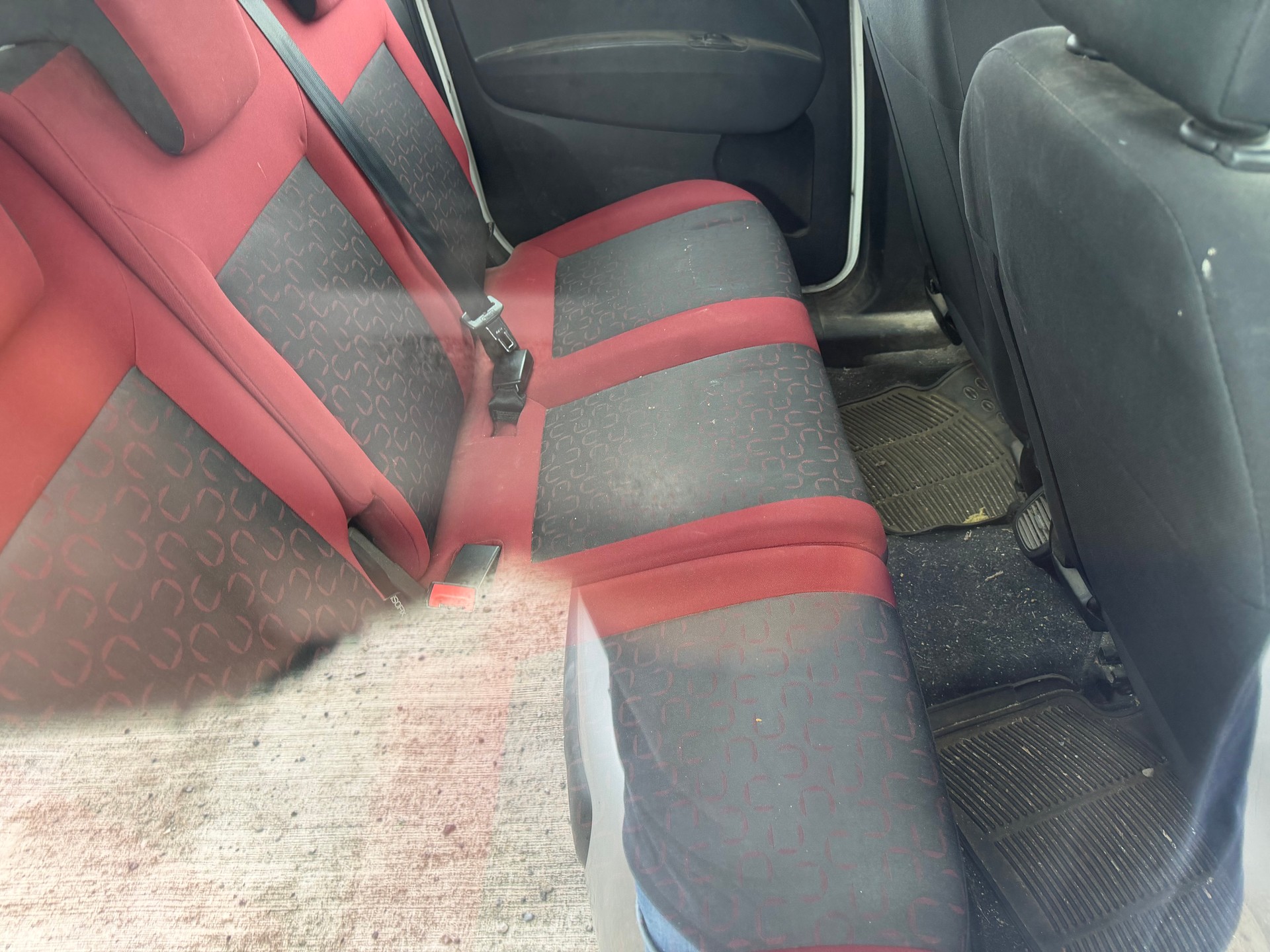 FIAT Doblò 2.0 JTD Dynamic-image-5