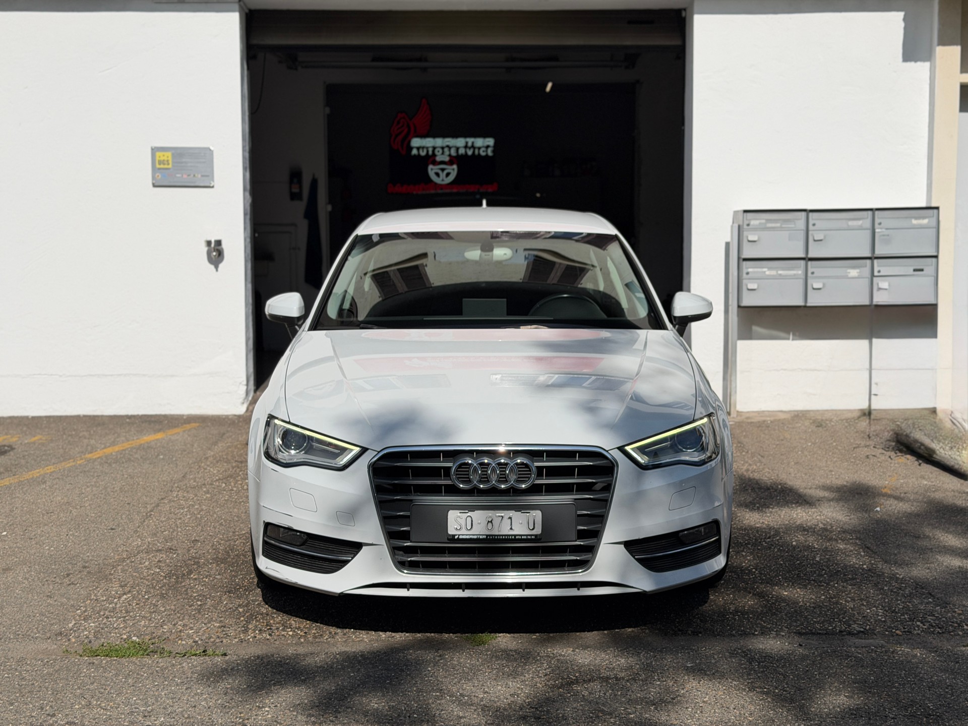 AUDI A3 Sportback 1.4 TFSI Ambition S-tronic-image-5
