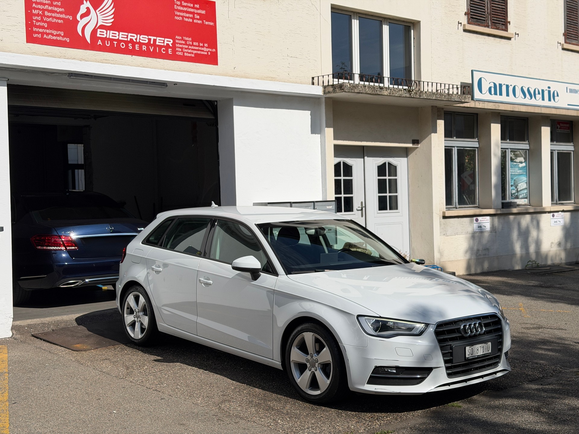 AUDI A3 Sportback 1.4 TFSI Ambition S-tronic-image-4