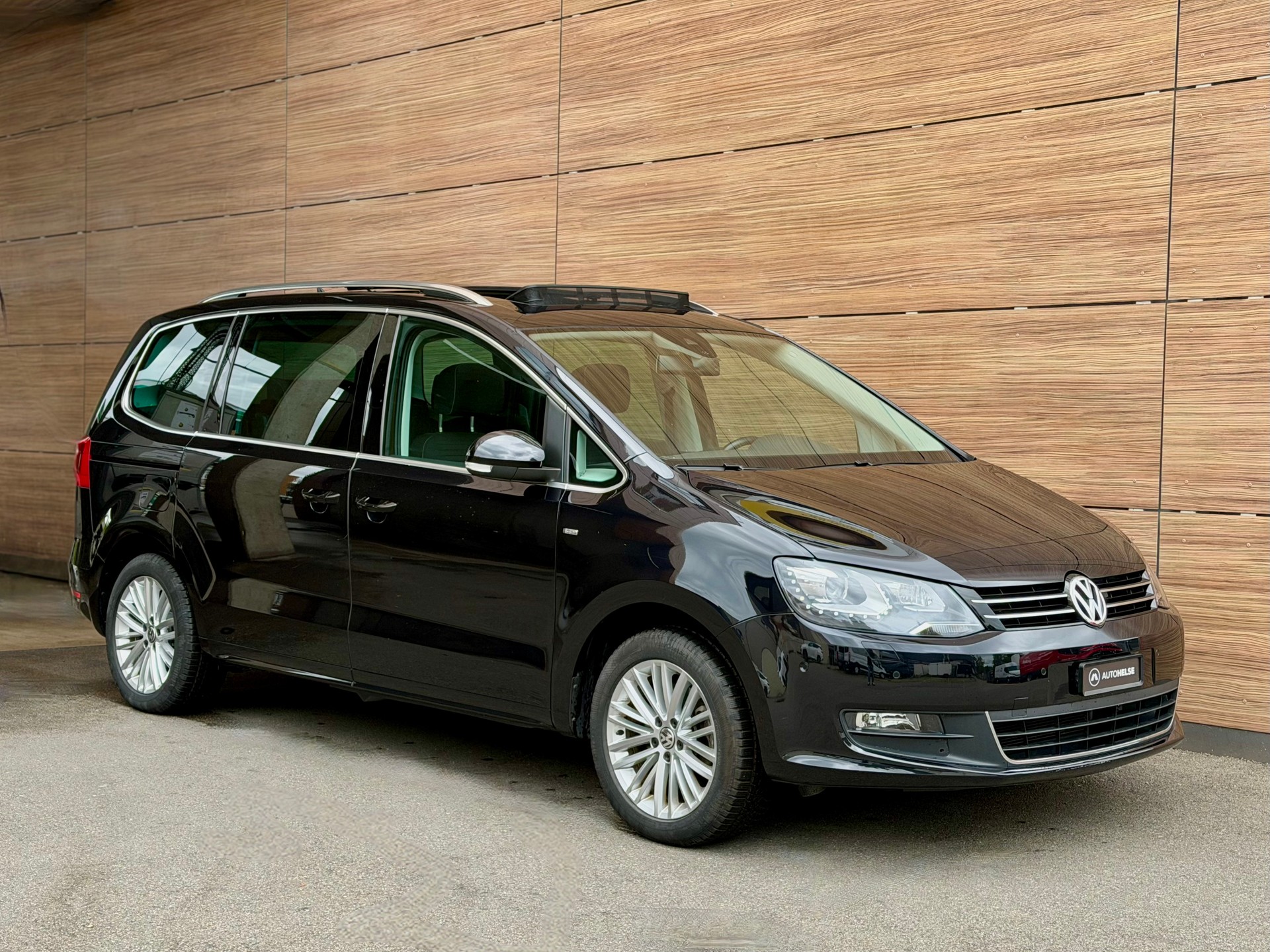VW Sharan 2.0 TDI BMT CUP DSG - Panoramadach - 8fach Alu - 7-Plätzer --image-1