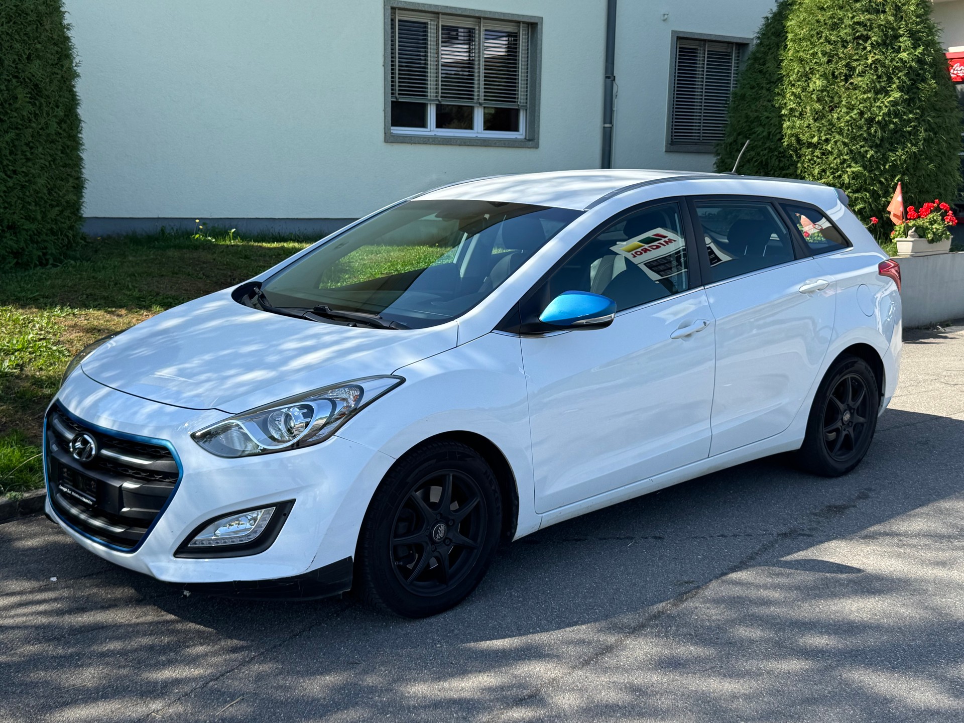 HYUNDAI i30 Wagon 1.6 CRDi Vertex Automatic DCT-image-0
