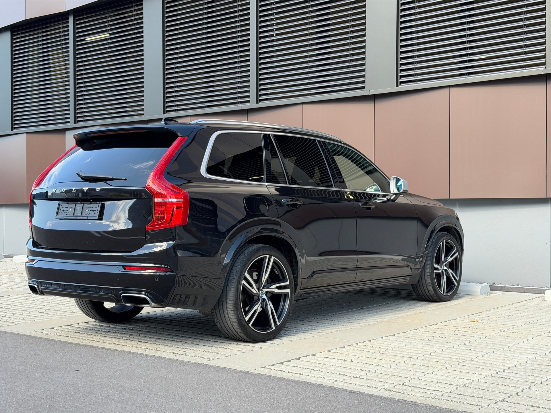 VOLVO XC90 T6 AWD R-Design Geartronic *aus 1. Hand* *Traumausstattung*-image-5