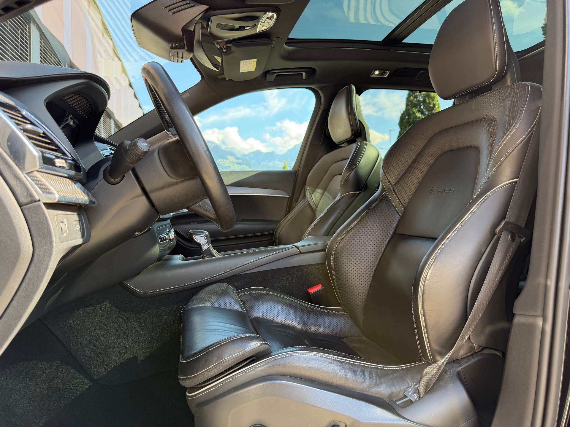 VOLVO XC90 T6 AWD R-Design Geartronic *aus 1. Hand* *Traumausstattung*-image-11