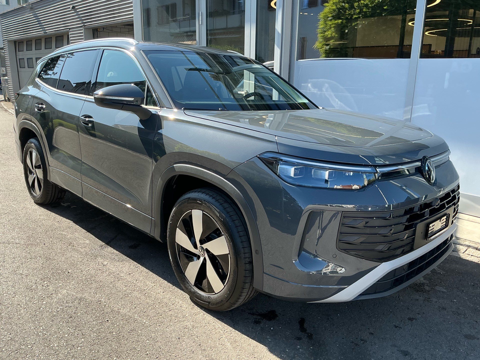 VW Tayron 1.5 TSI eHybrid 150 kW Life *** ANHÄNGERKUPPLUNG & 360° KAMERA ***-image-2