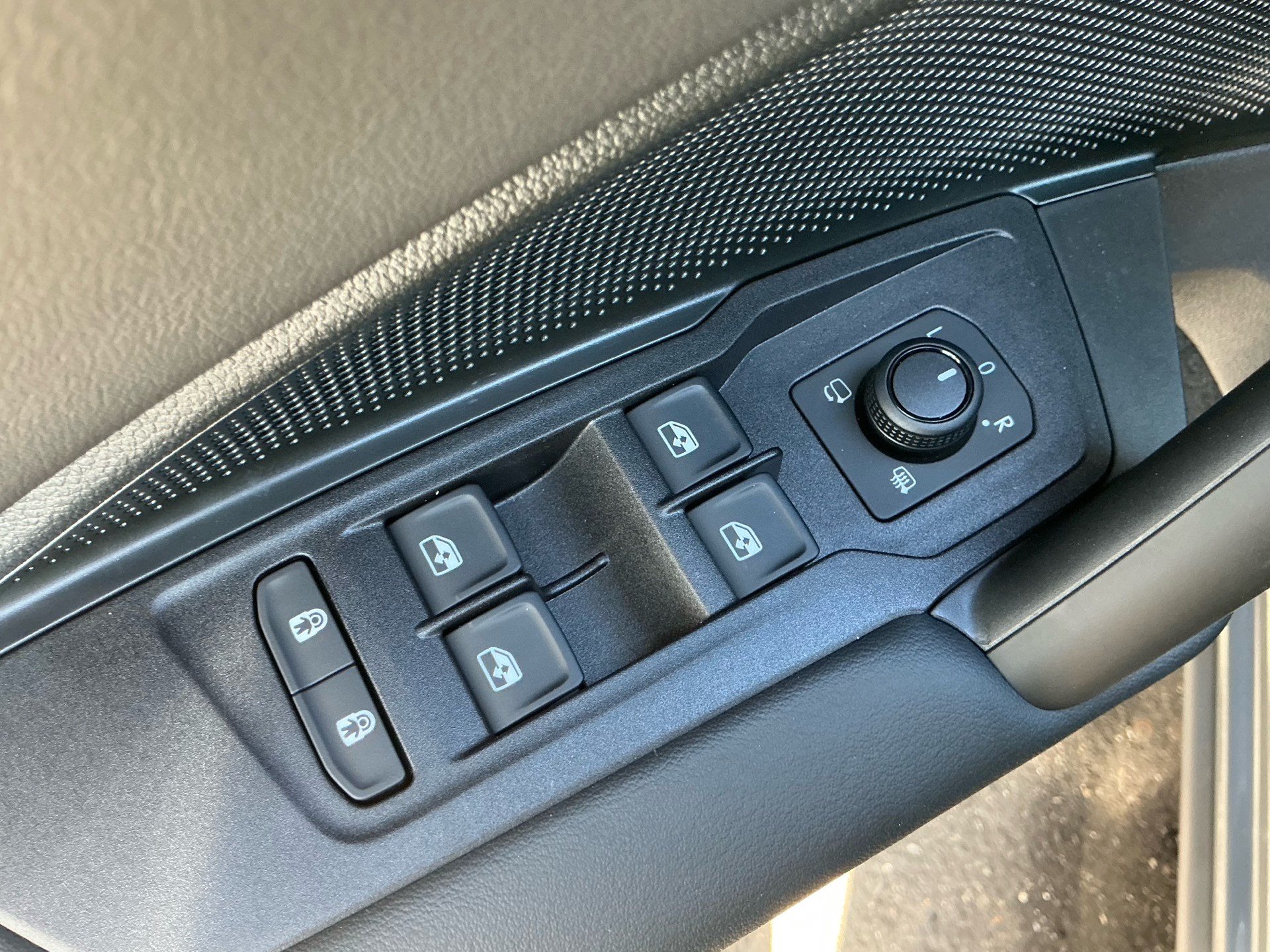 VW Tayron 1.5 TSI eHybrid 150 kW Life *** ANHÄNGERKUPPLUNG & 360° KAMERA ***-image-25