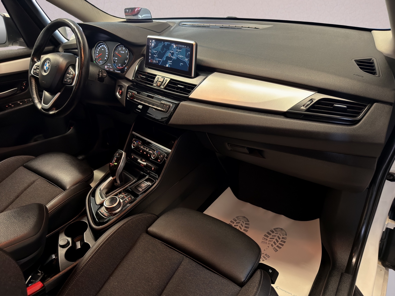 BMW 220d xDrive Gran Tourer Steptronic-image-12
