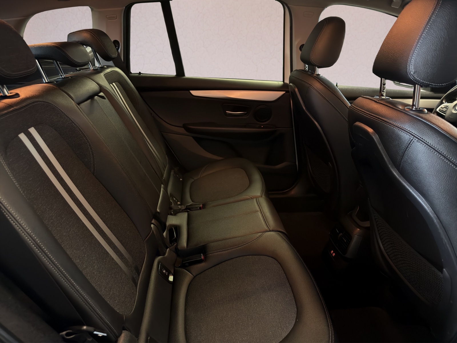 BMW 220d xDrive Gran Tourer Steptronic-image-14