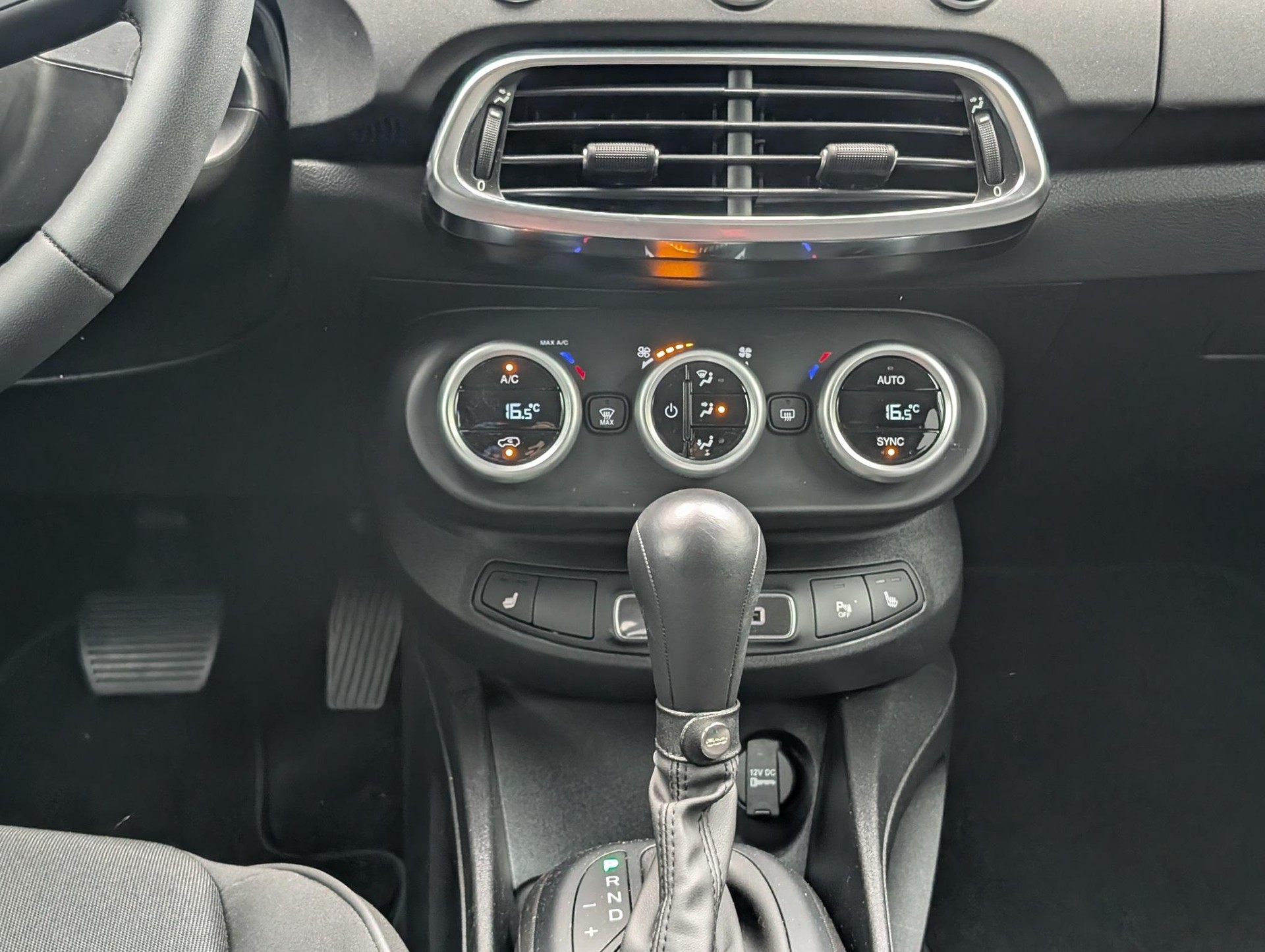 FIAT 500 X 1.5 Hybrid Swiss Edition-image-23