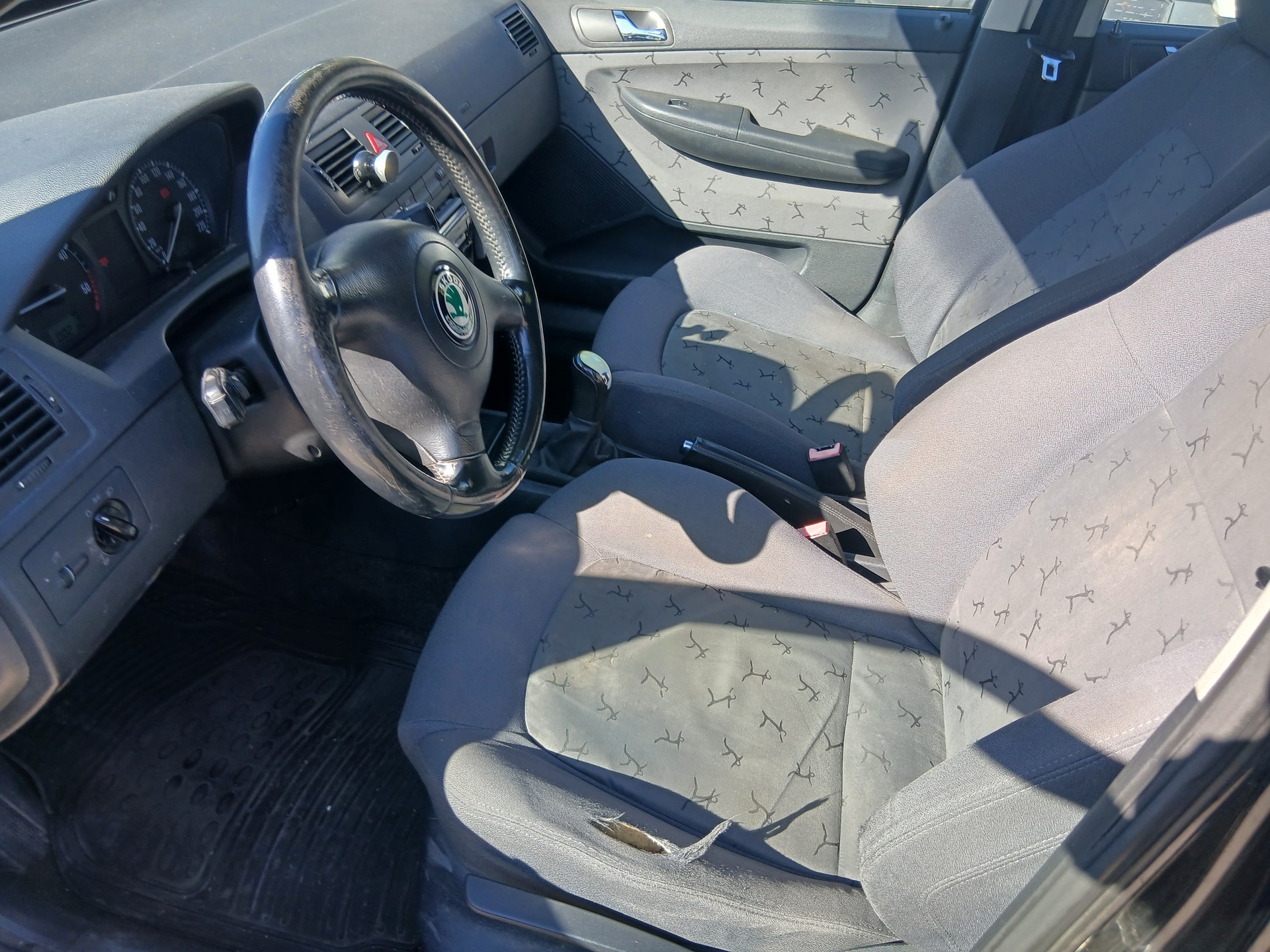 SKODA Fabia 1.9 TDI Elegance-image-8