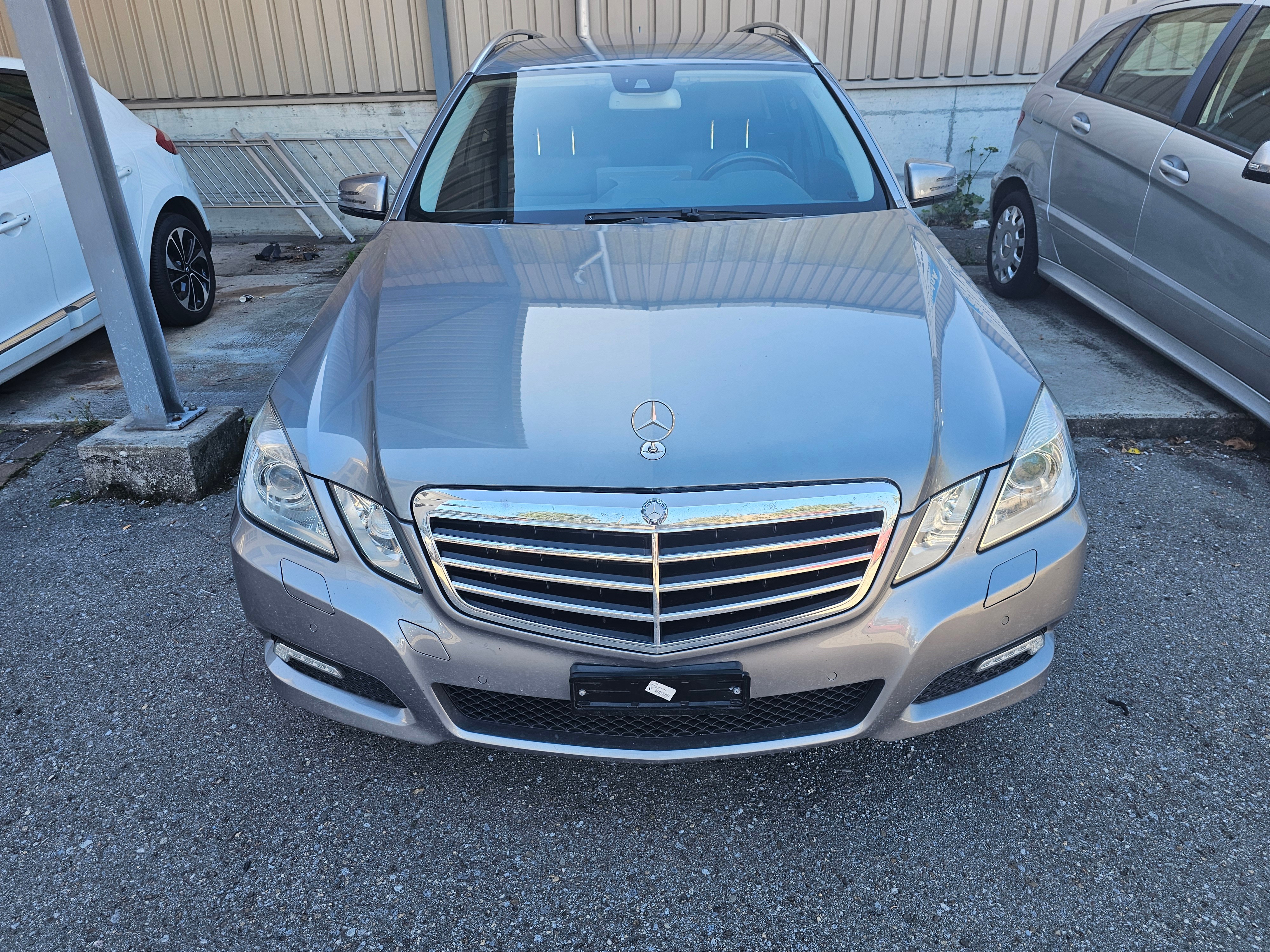 MERCEDES-BENZ E 350 Avantgarde 4Matic 7G-Tronic — slika 1