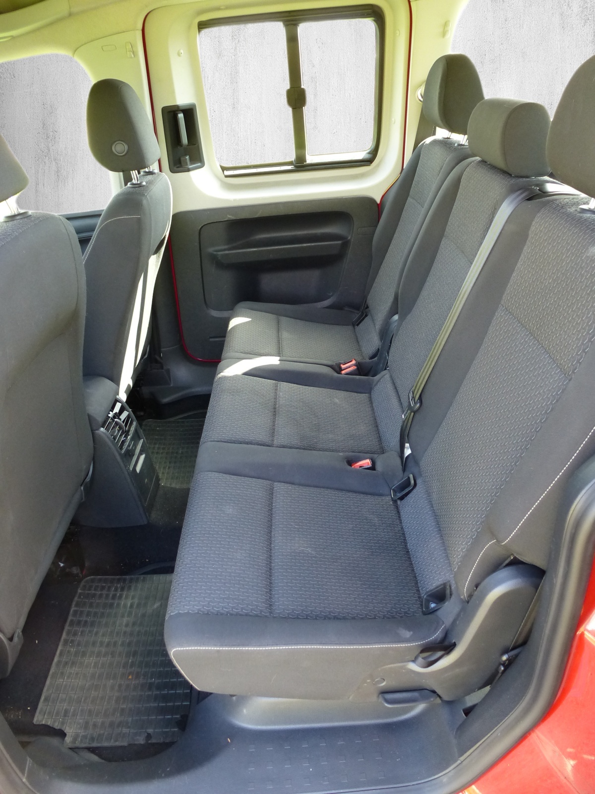 VW Caddy 1.4 TSI Trendline-image-9