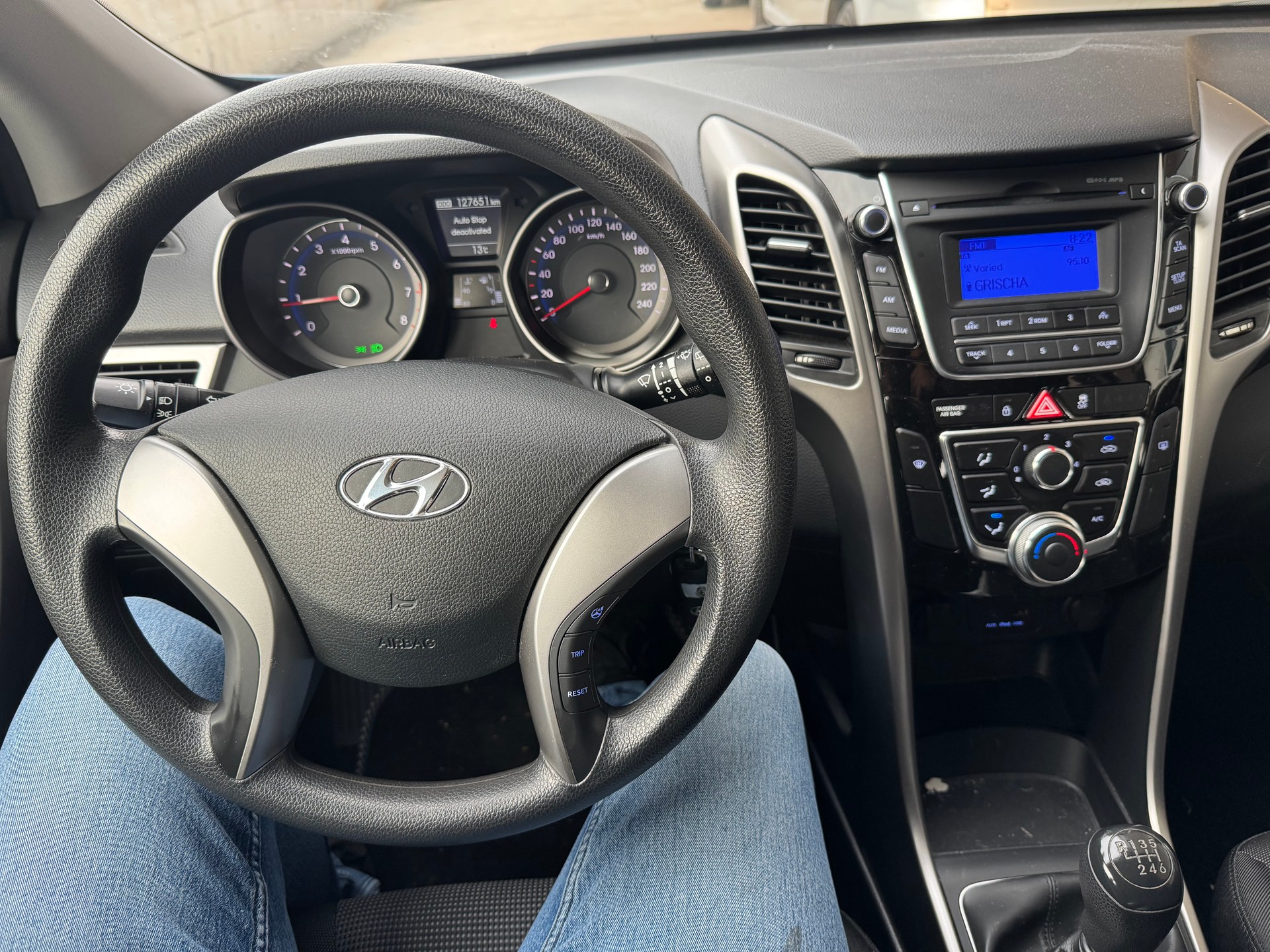 HYUNDAI i30 1.4 Comfort-image-9