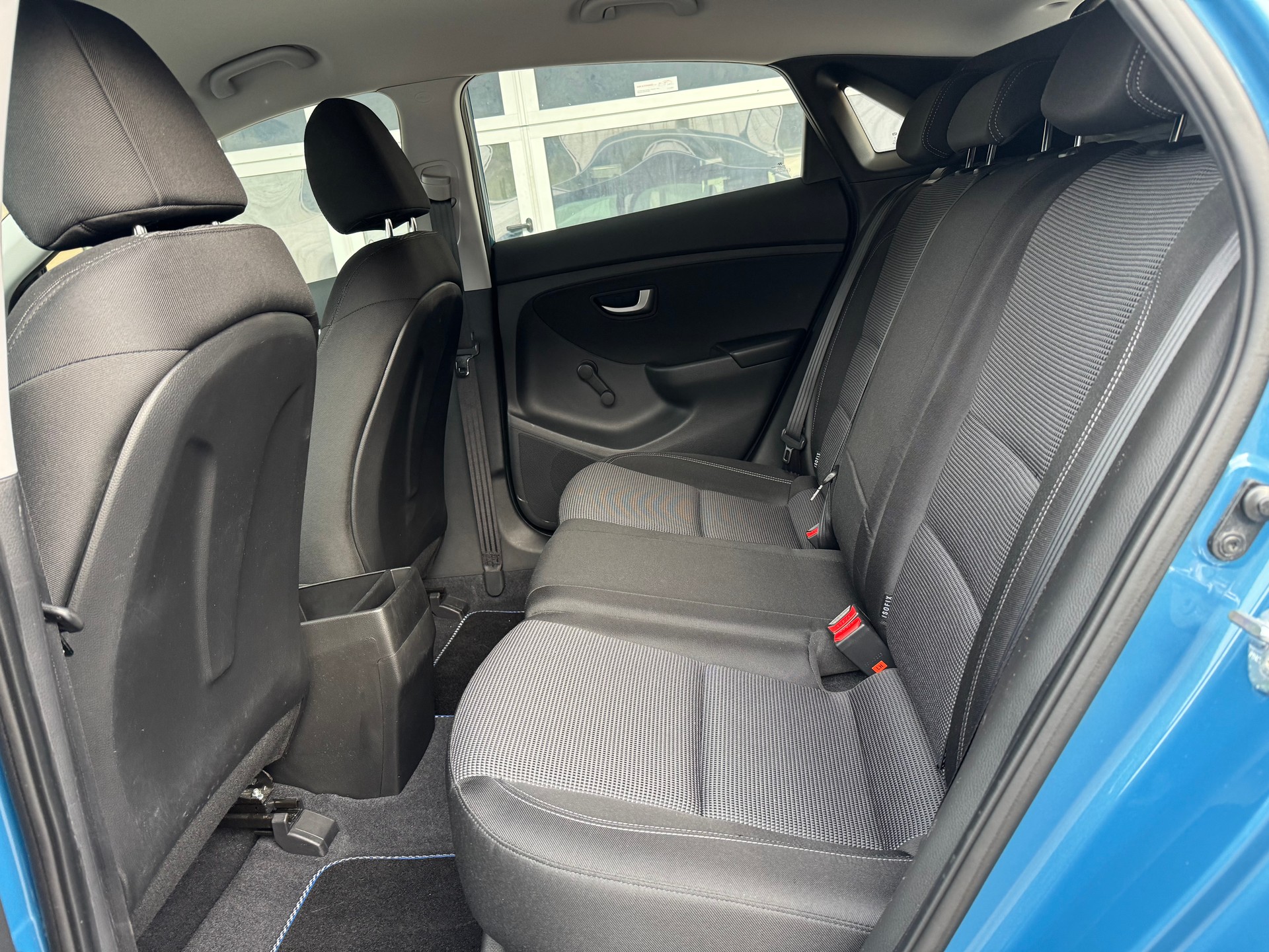 HYUNDAI i30 1.4 Comfort-image-7