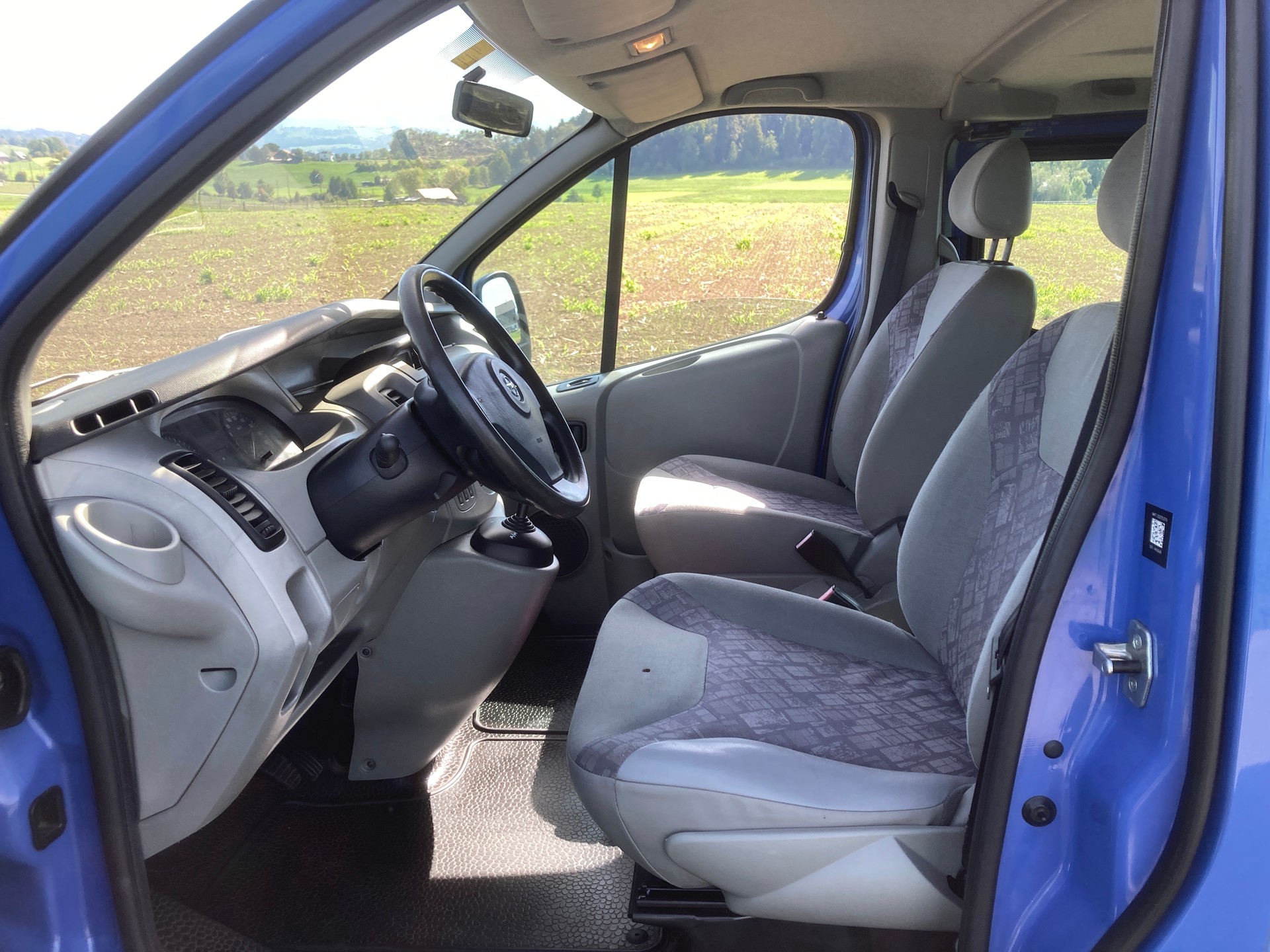 OPEL Vivaro 2.5 CDTI 2.7t-image-8