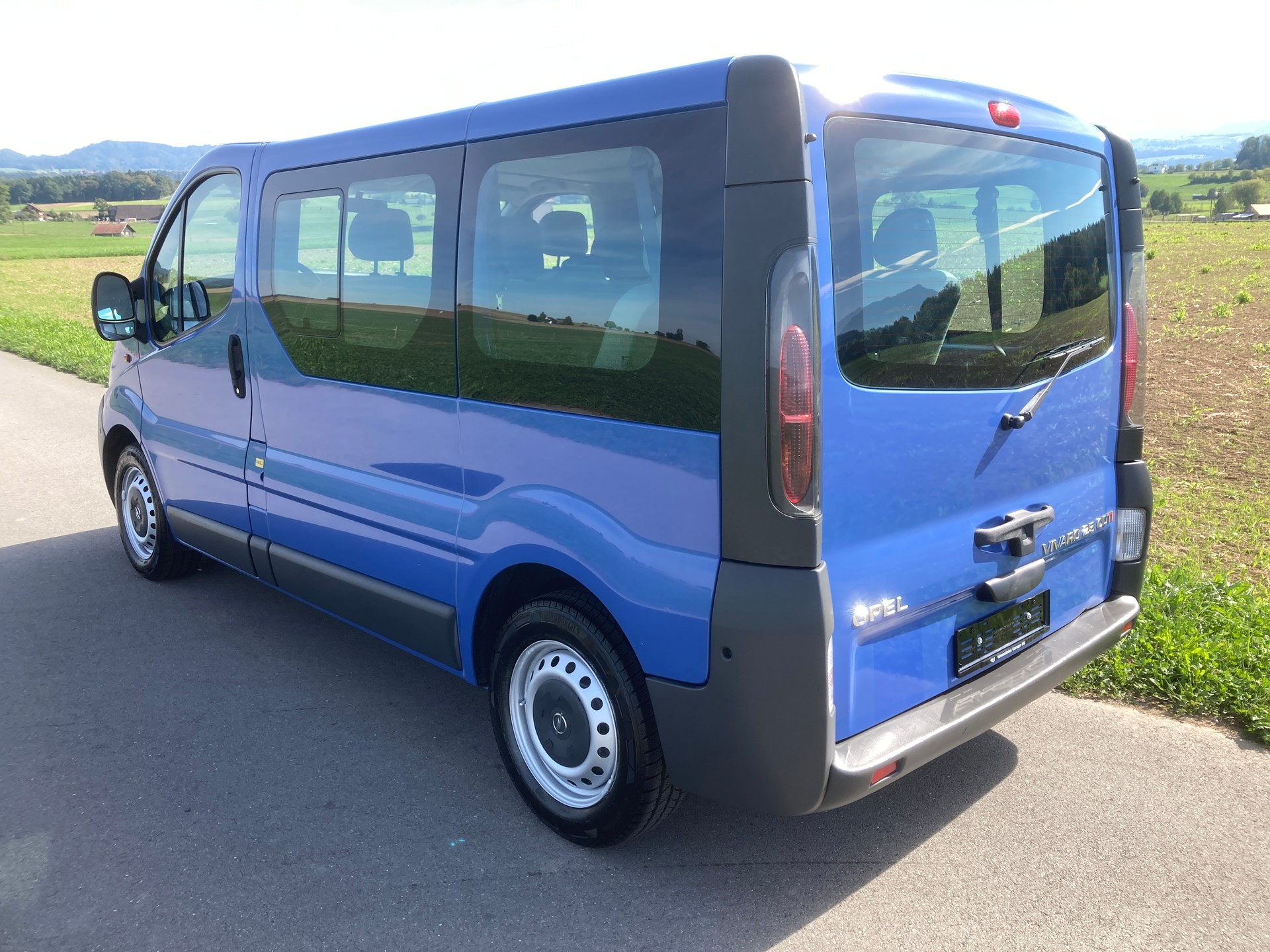 OPEL Vivaro 2.5 CDTI 2.7t-image-3
