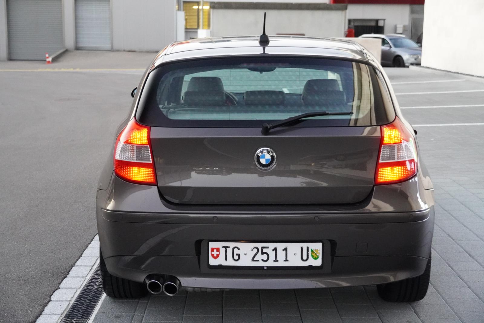 BMW 130i-image-9