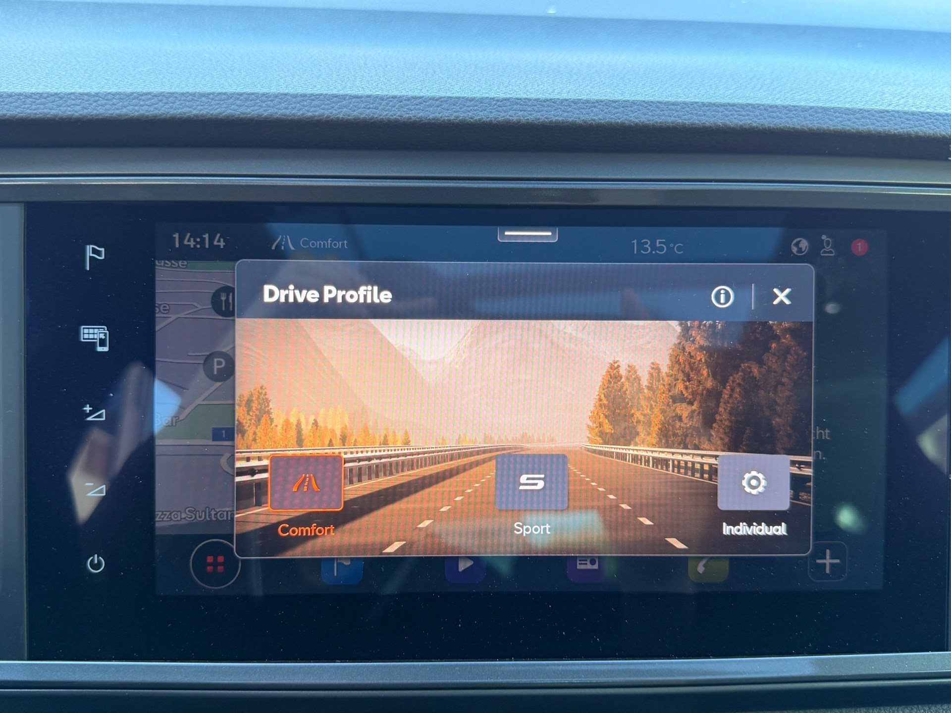CUPRA Ateca 1.5 TSI *** PANORAMADACH & ANHÄNGERKUPPLUNG ***-image-13