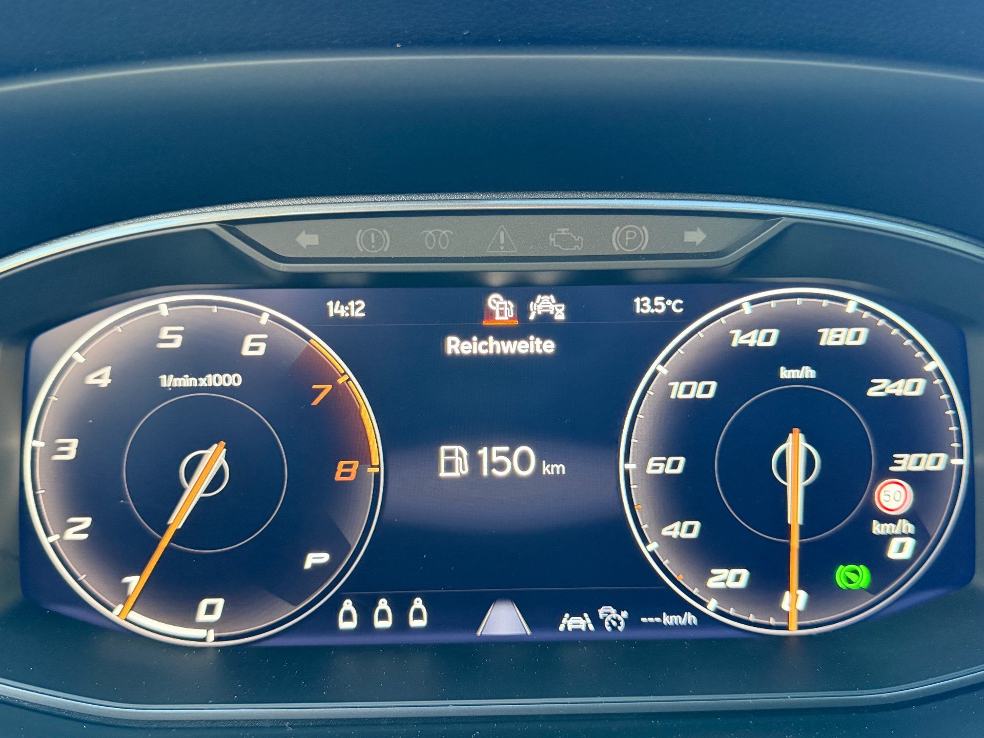 CUPRA Ateca 1.5 TSI *** PANORAMADACH & ANHÄNGERKUPPLUNG ***-image-9