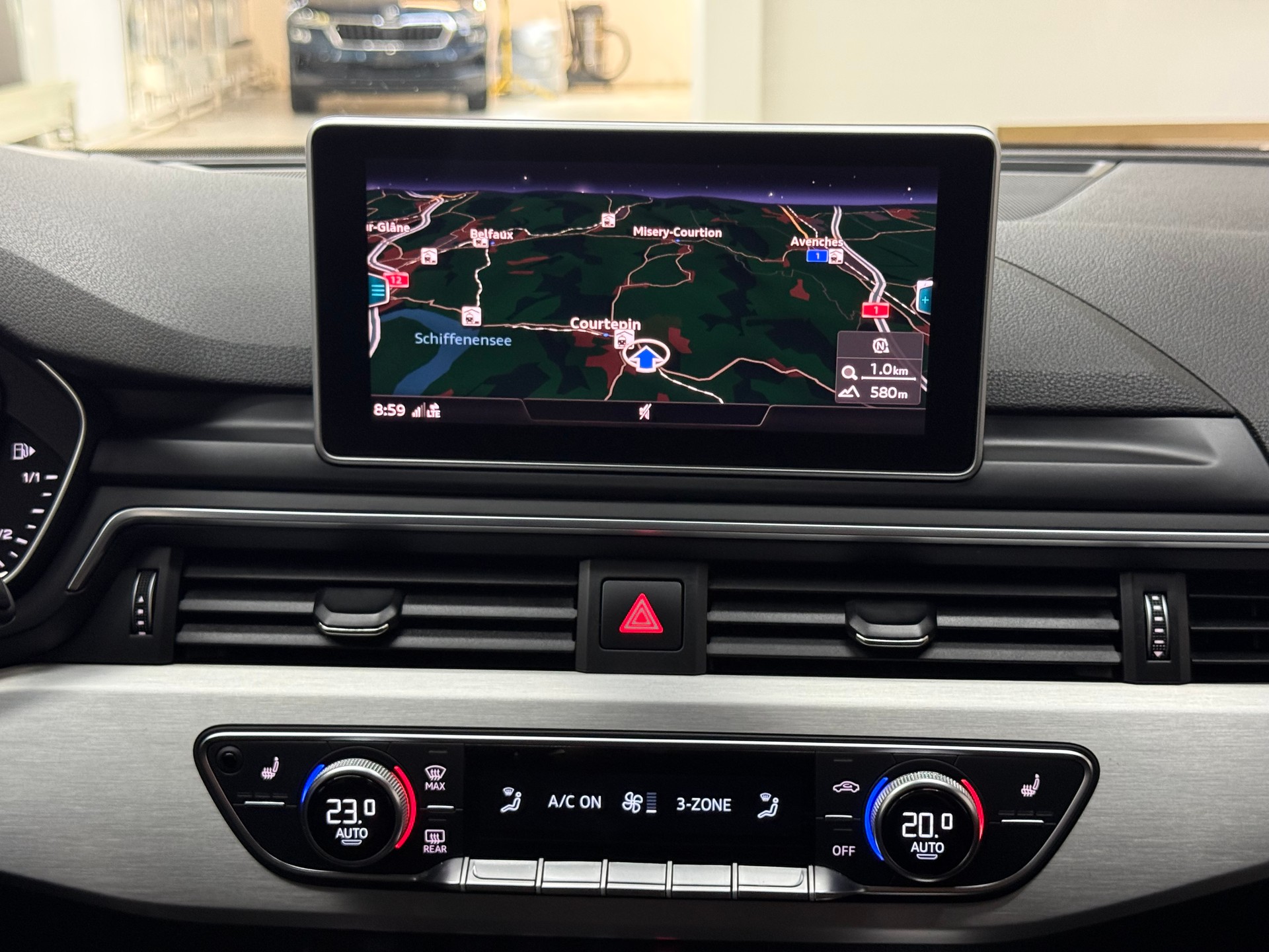 AUDI A4 Avant 50 TDI Sport quattro tiptronic-image-10