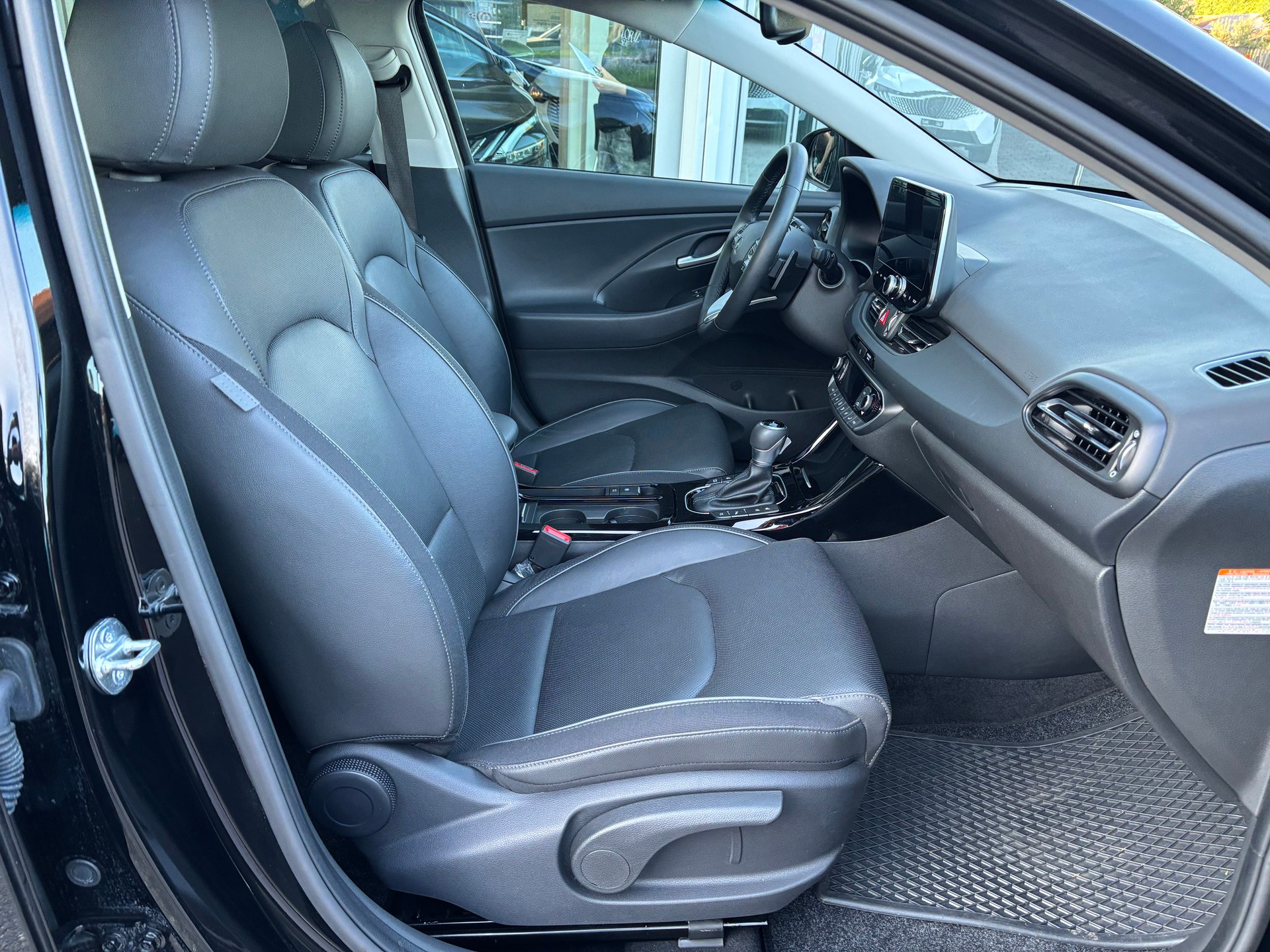 HYUNDAI i30 1.5 T-GDi Vertex DCT-image-12