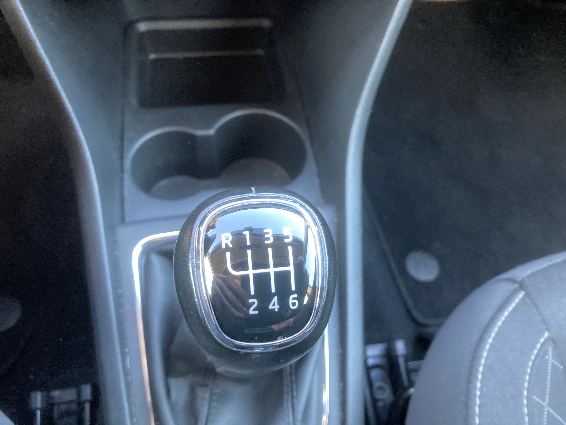 SKODA Rapid Spaceback 1.0 TSI Style-image-12
