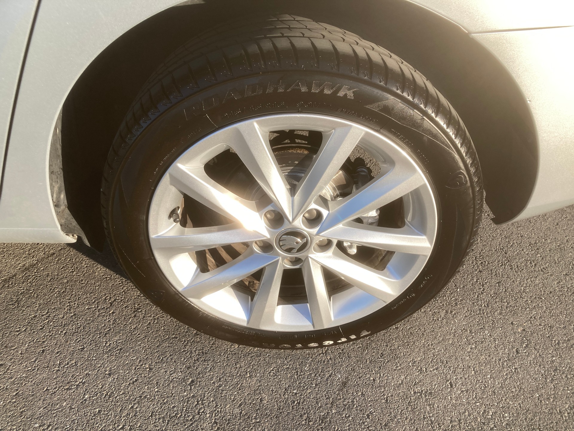 SKODA Rapid Spaceback 1.0 TSI Style-image-6