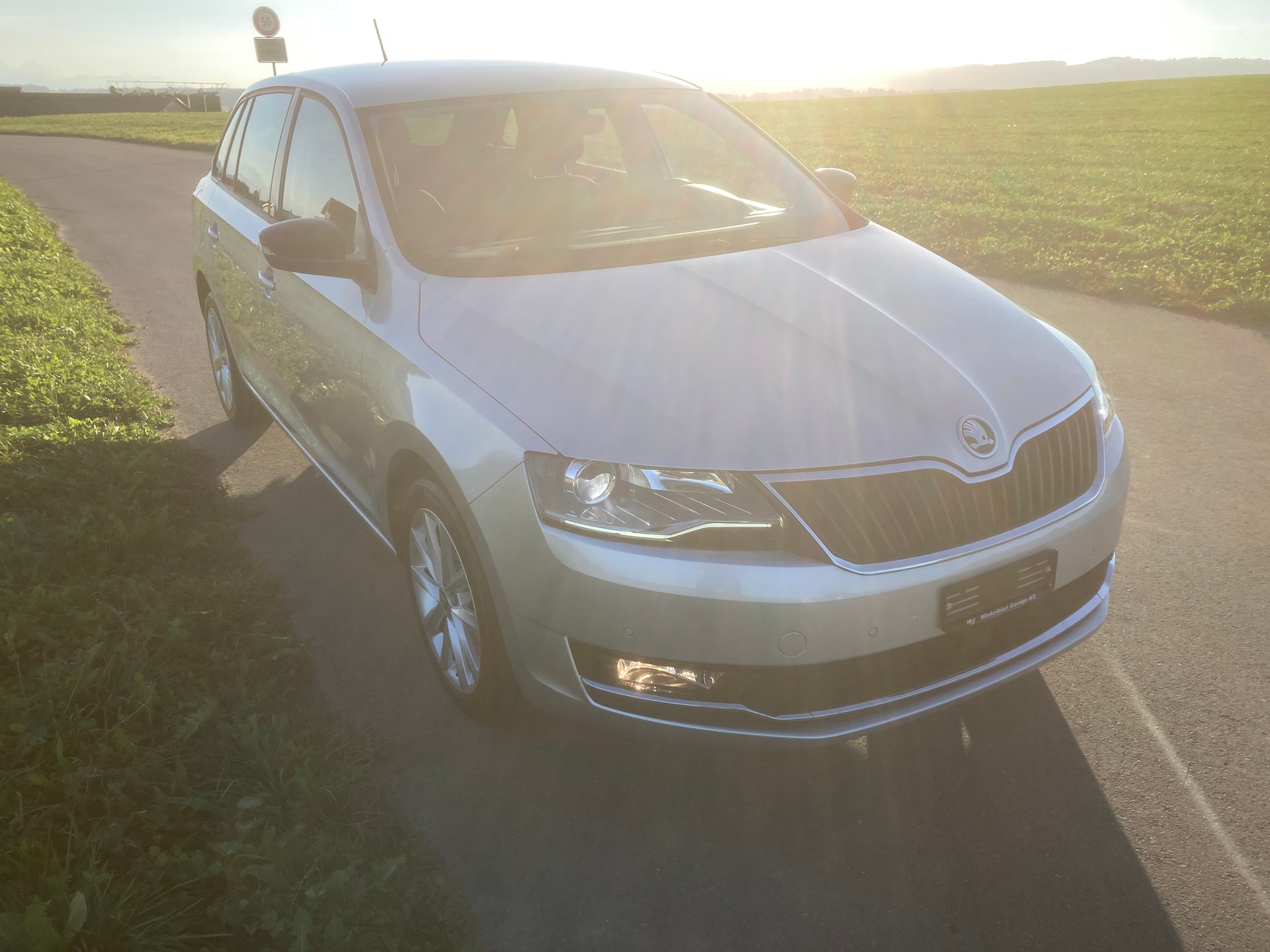 SKODA Rapid Spaceback 1.0 TSI Style-image-1