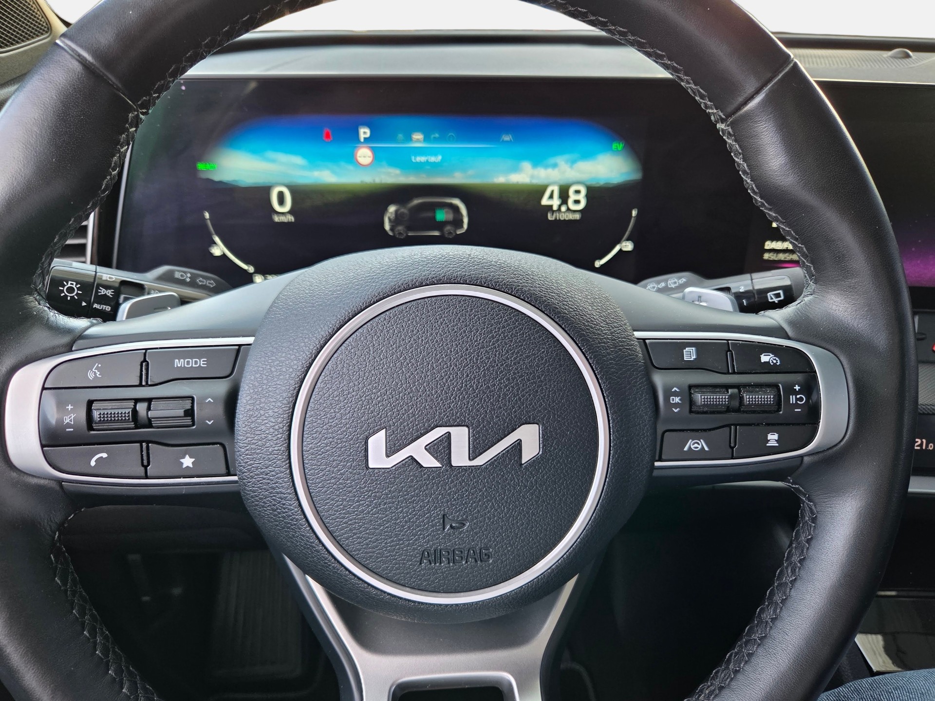 KIA Sportage 1.6T-GDi PHEV GT-Line 4x4 A-image-12