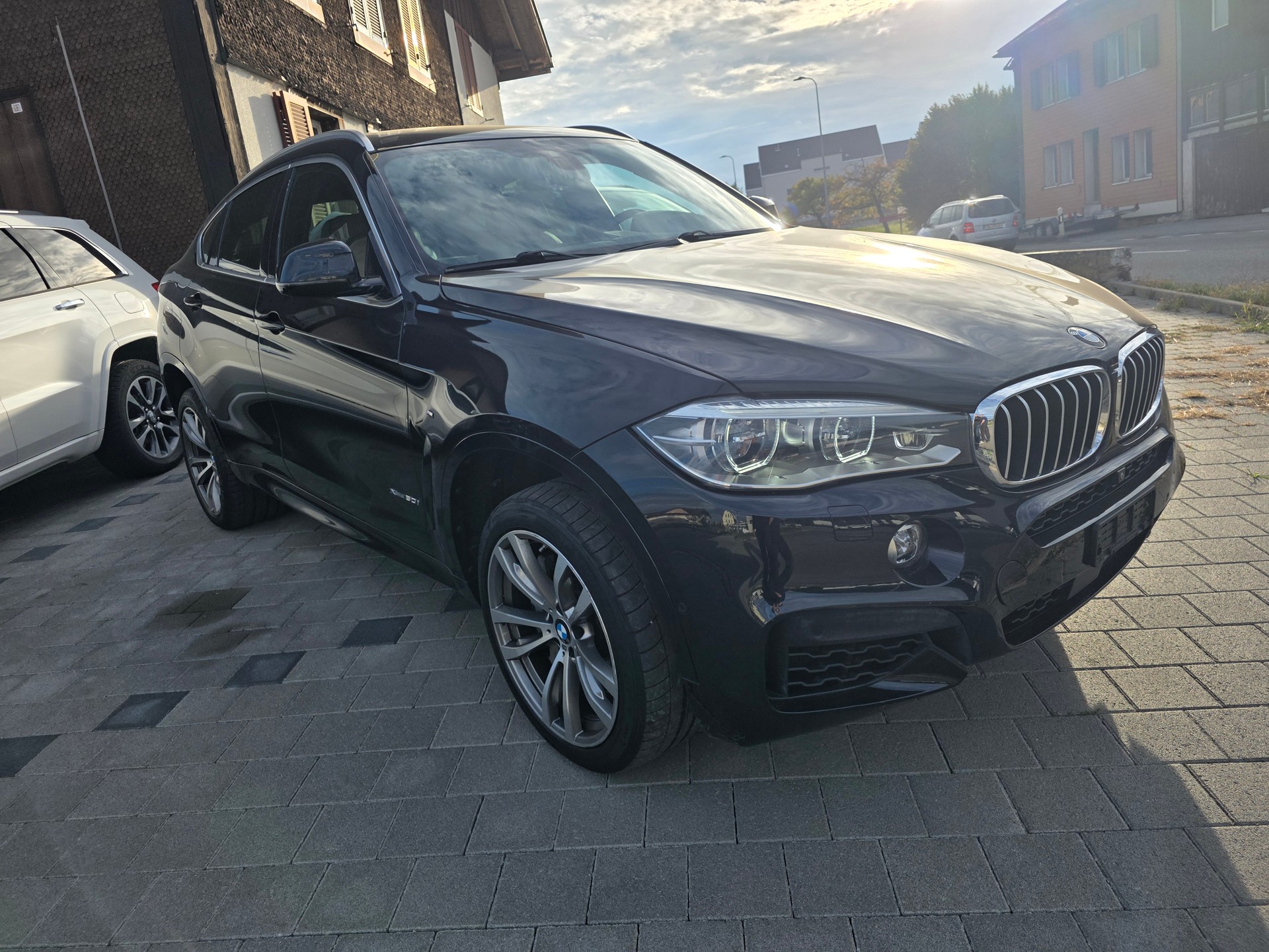 BMW X6 xDrive 50i Steptronic-image-1