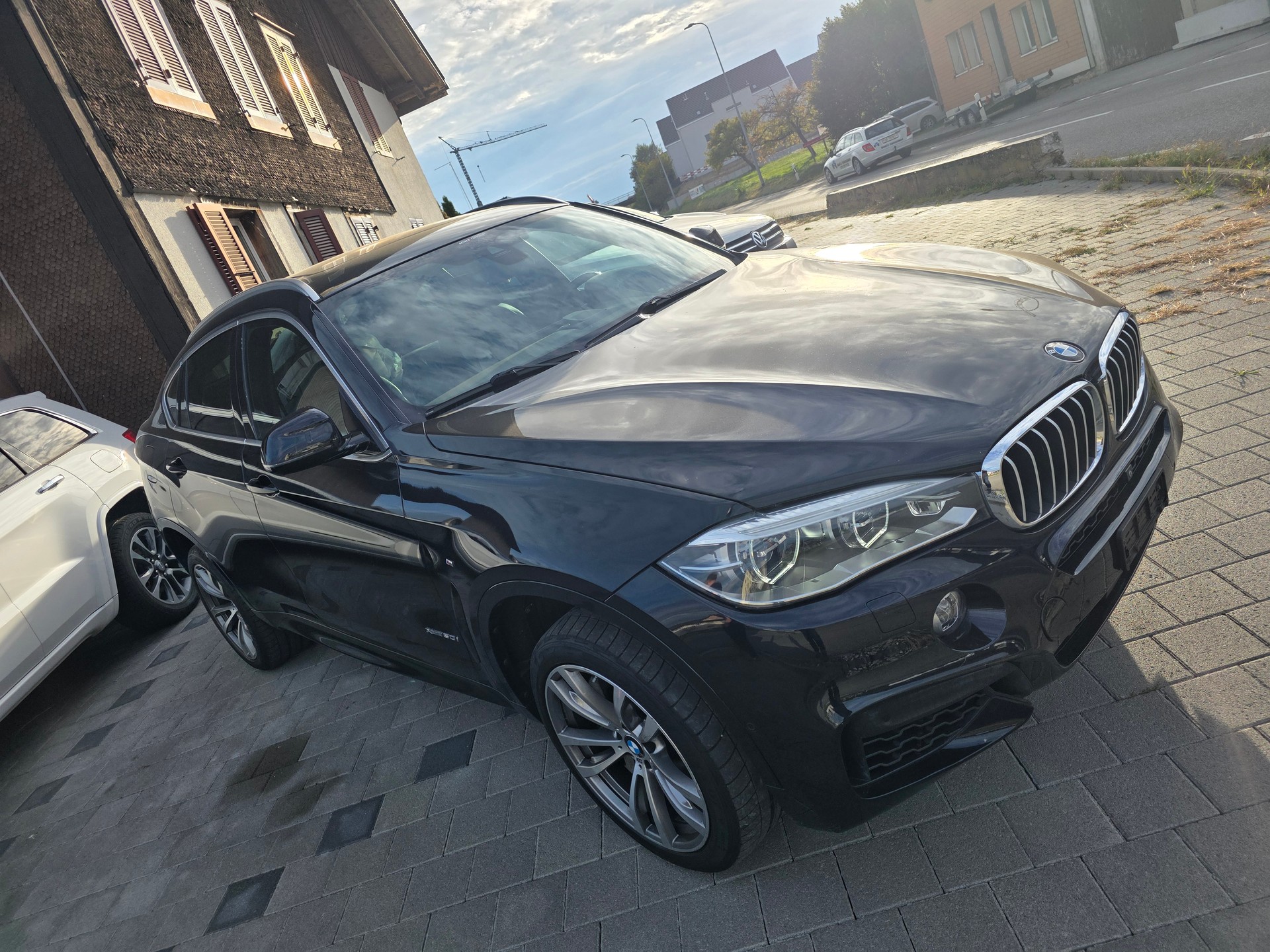 BMW X6 xDrive 50i Steptronic-image-14