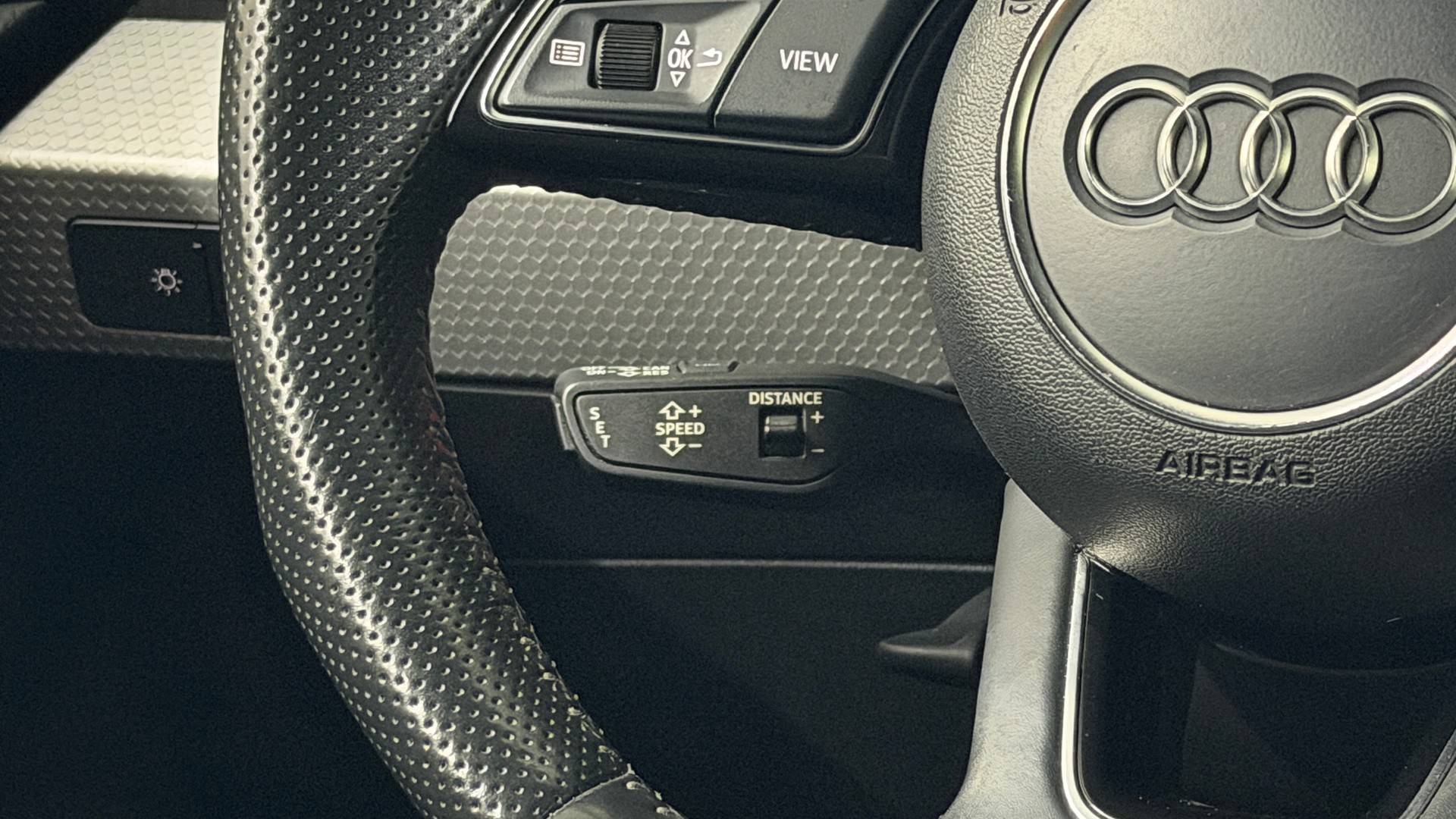 AUDI A1 Sportback 40 TFSI S Line S-tronic-image-14