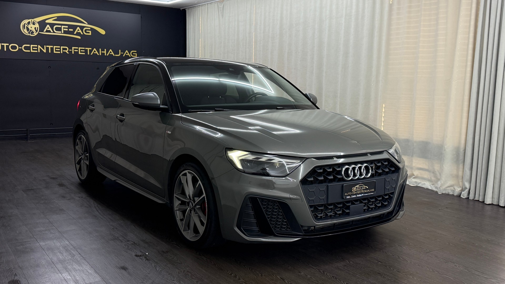 AUDI A1 Sportback 40 TFSI S Line S-tronic-image-2