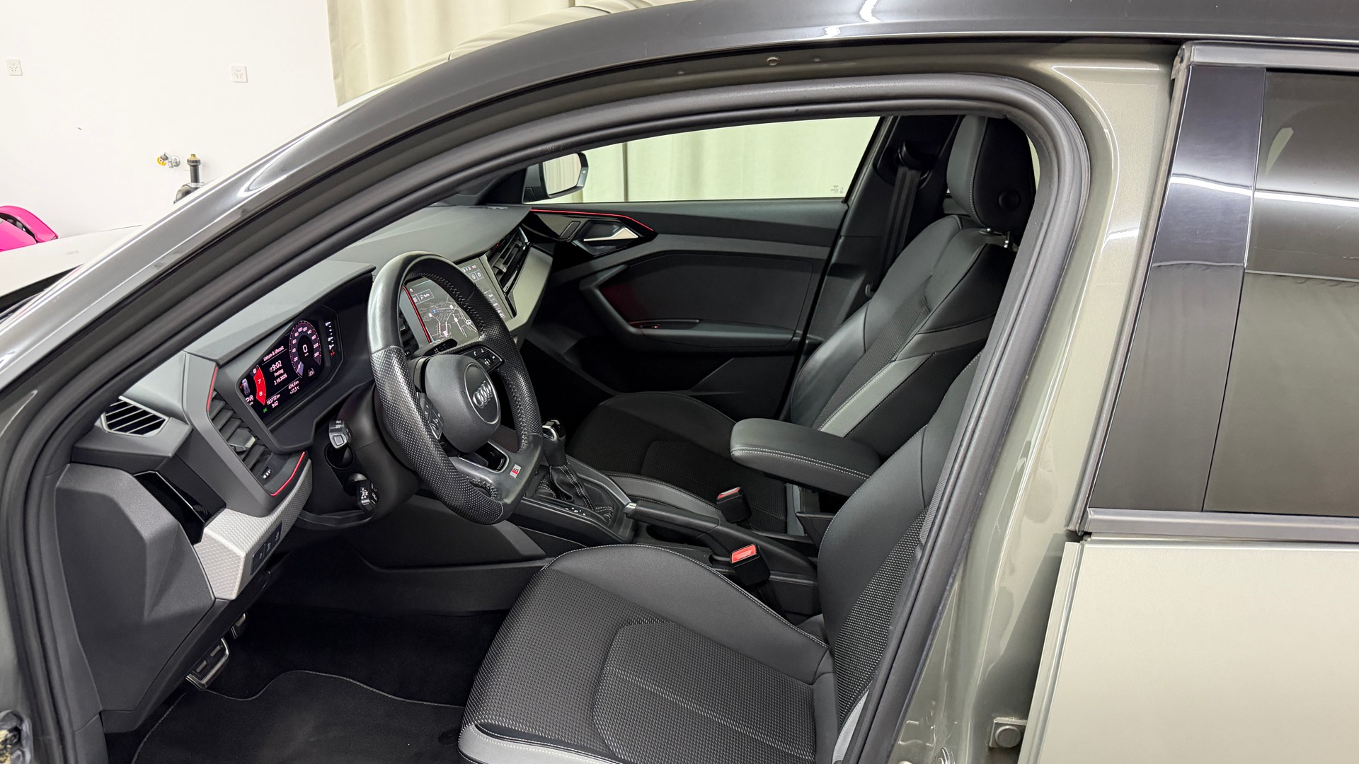 AUDI A1 Sportback 40 TFSI S Line S-tronic-image-6