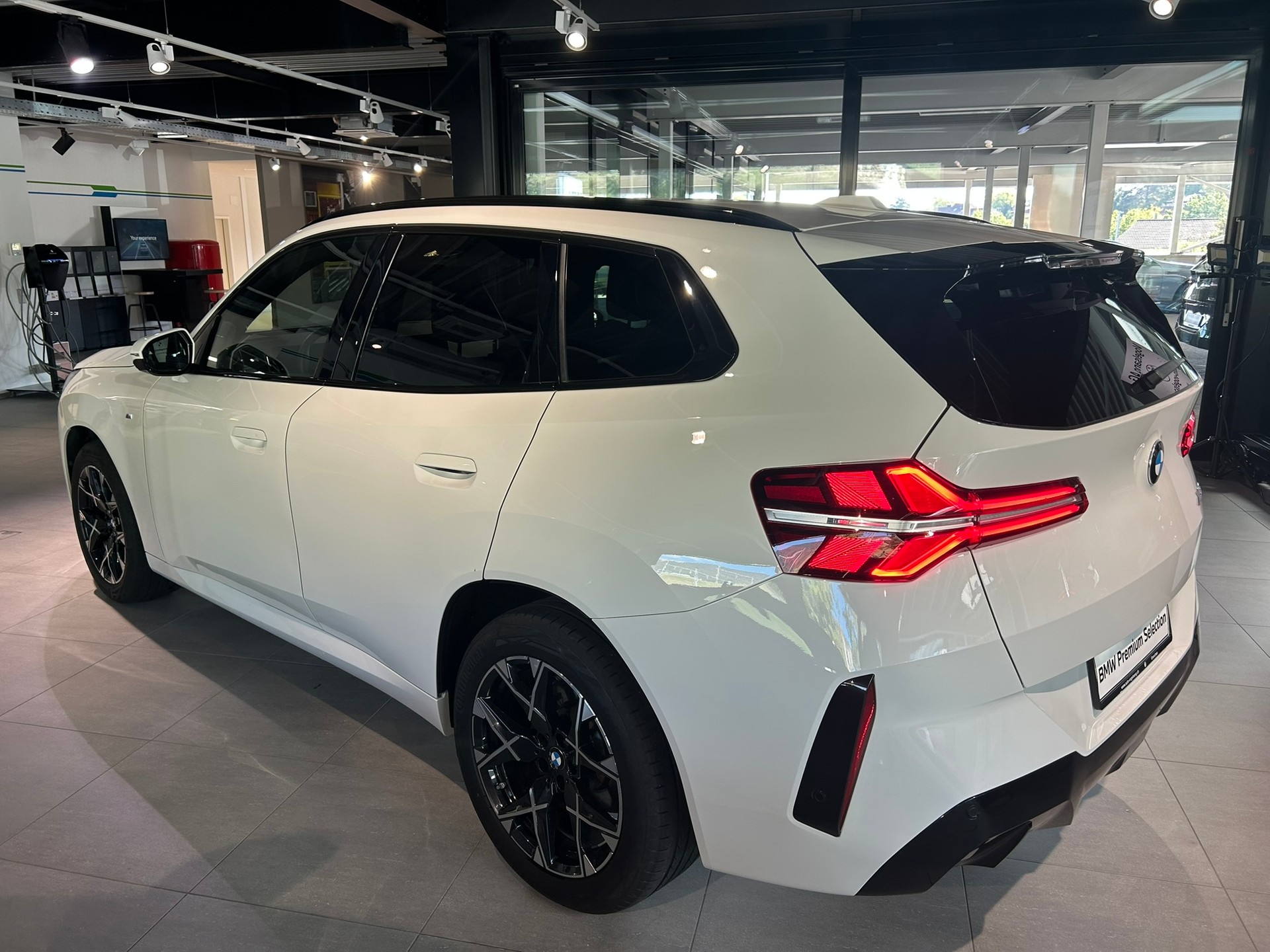 BMW X3 xDrive 48V 20d M Sport-image-13