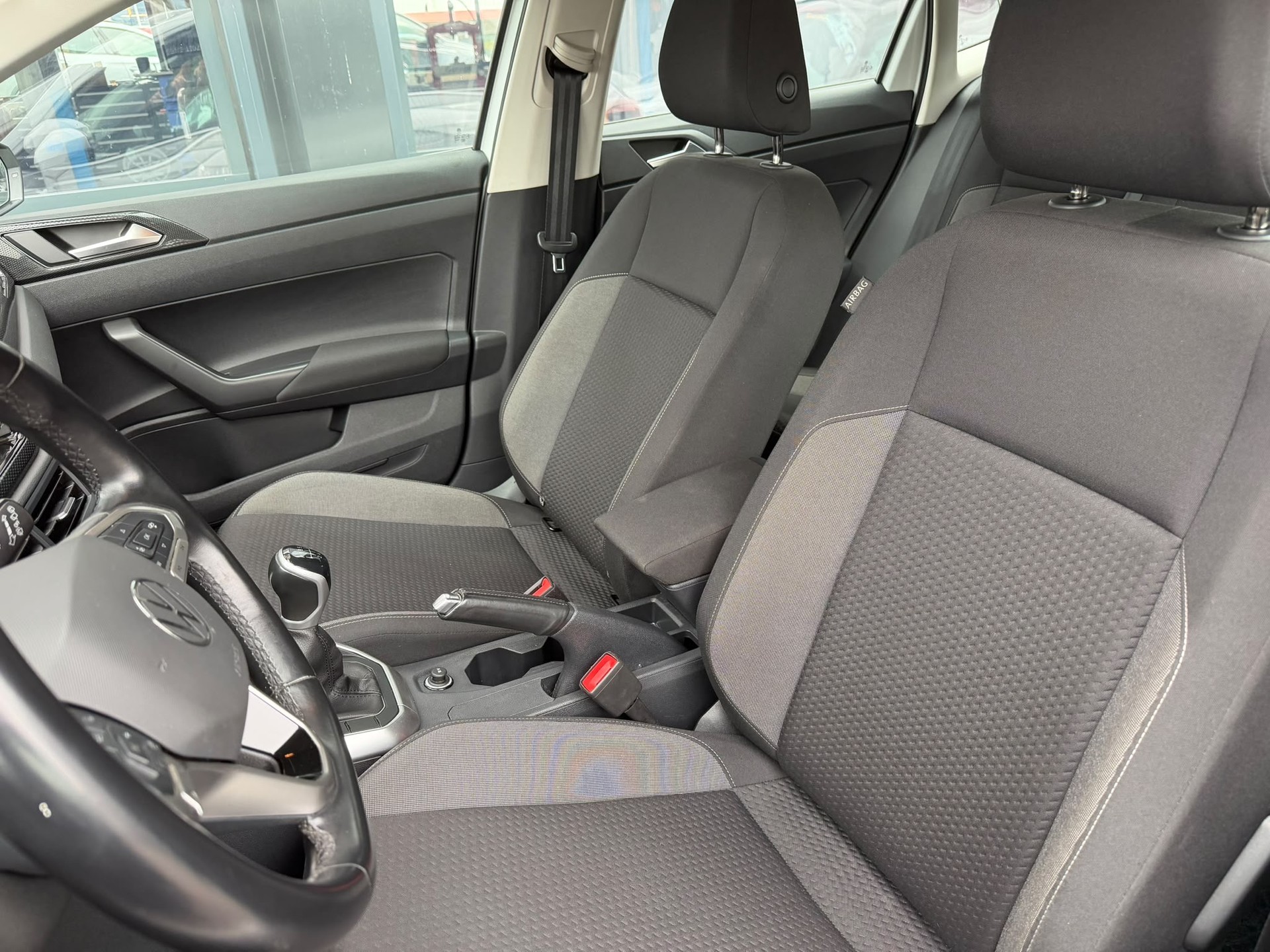 VW Polo 1.0 TSI Life-image-6