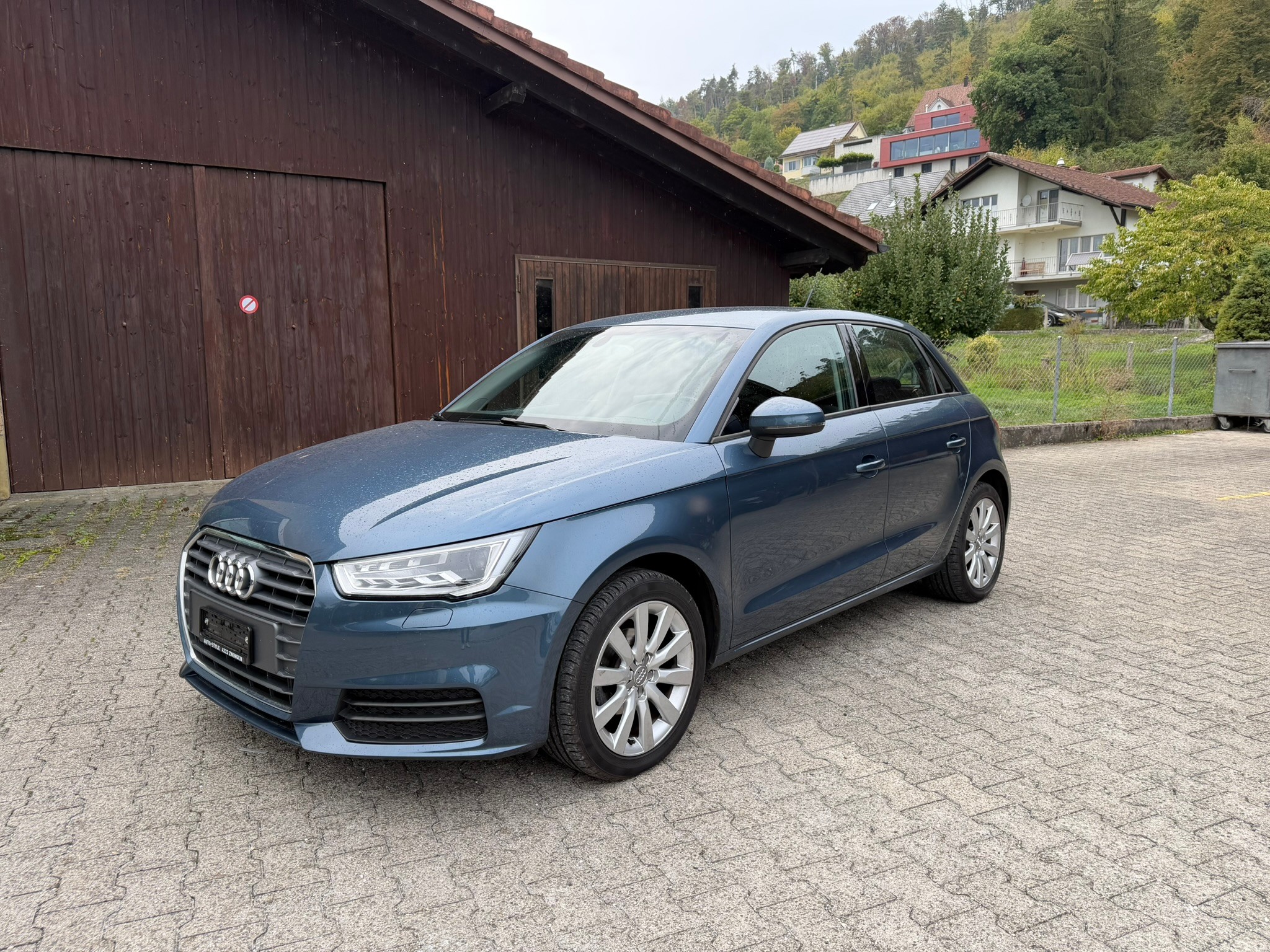 Car photo