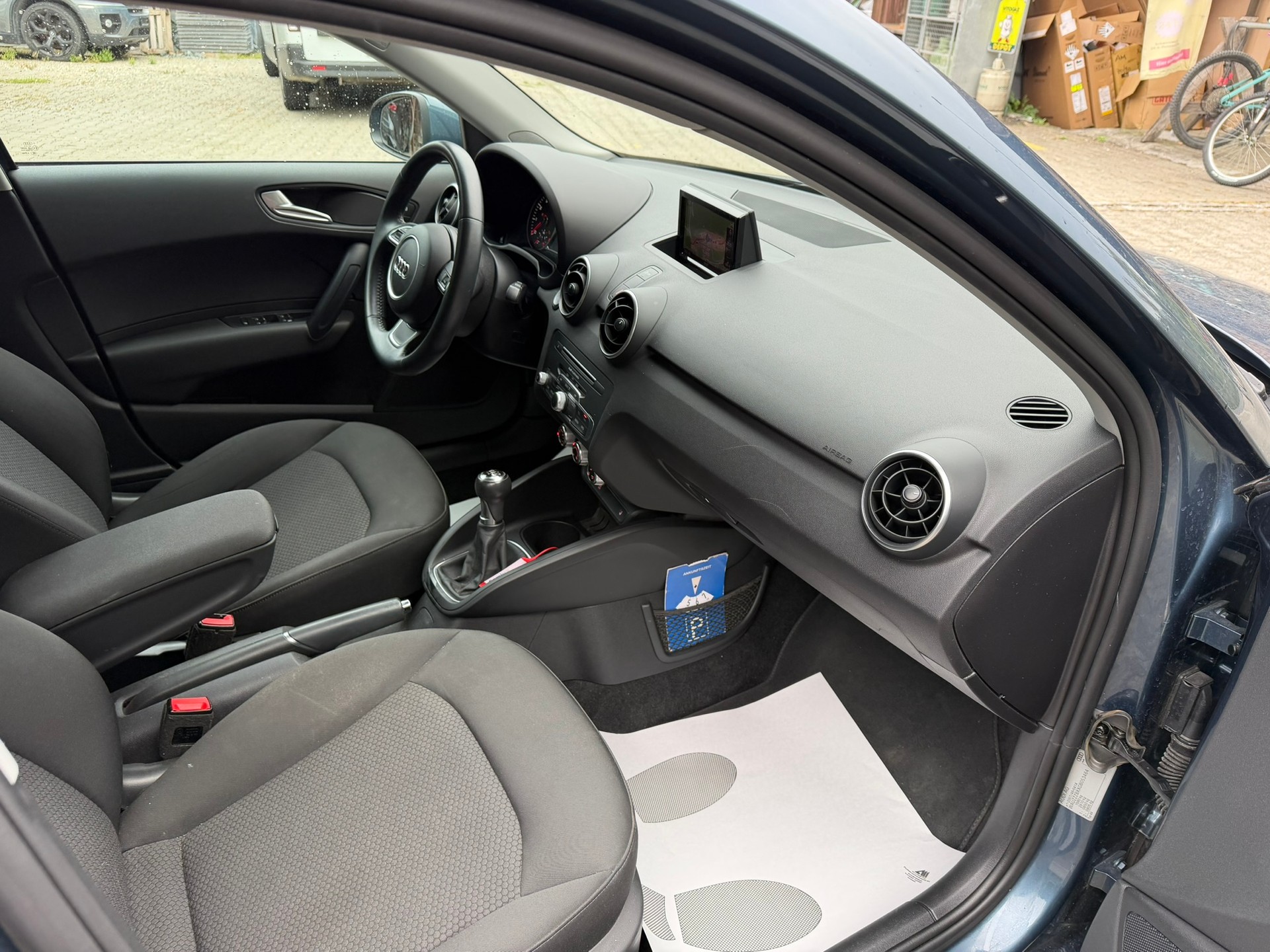 AUDI A1 Sportback 1.0 TFSI-image-8