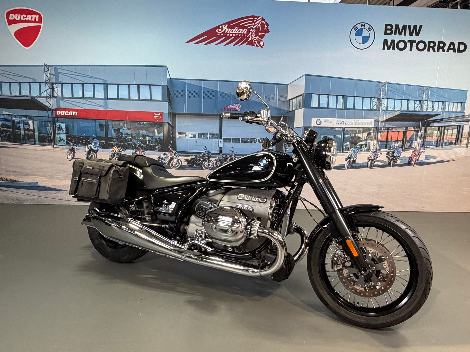 BMW R 18