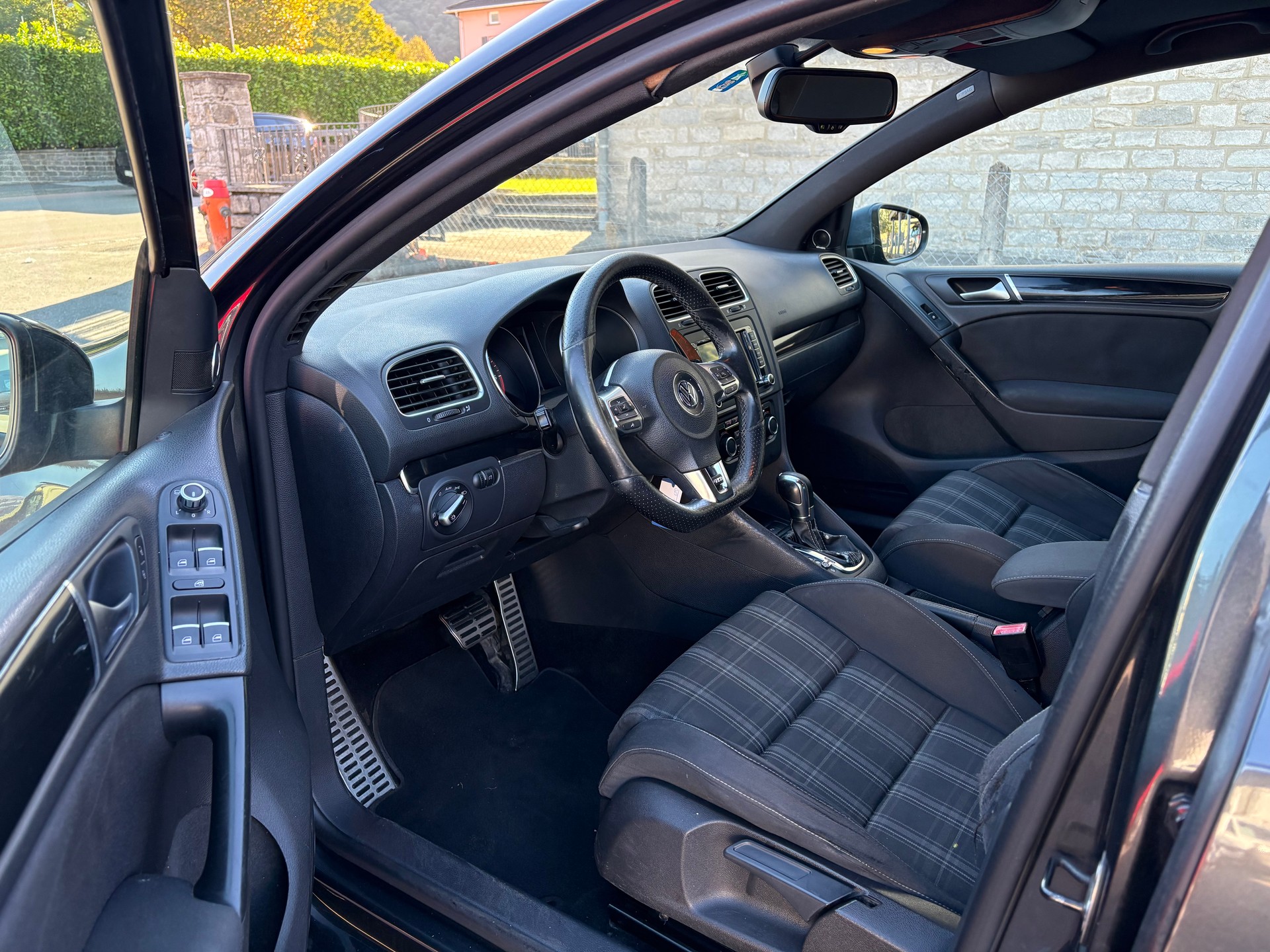 VW Golf 2.0 TDI GT DSG-image-7