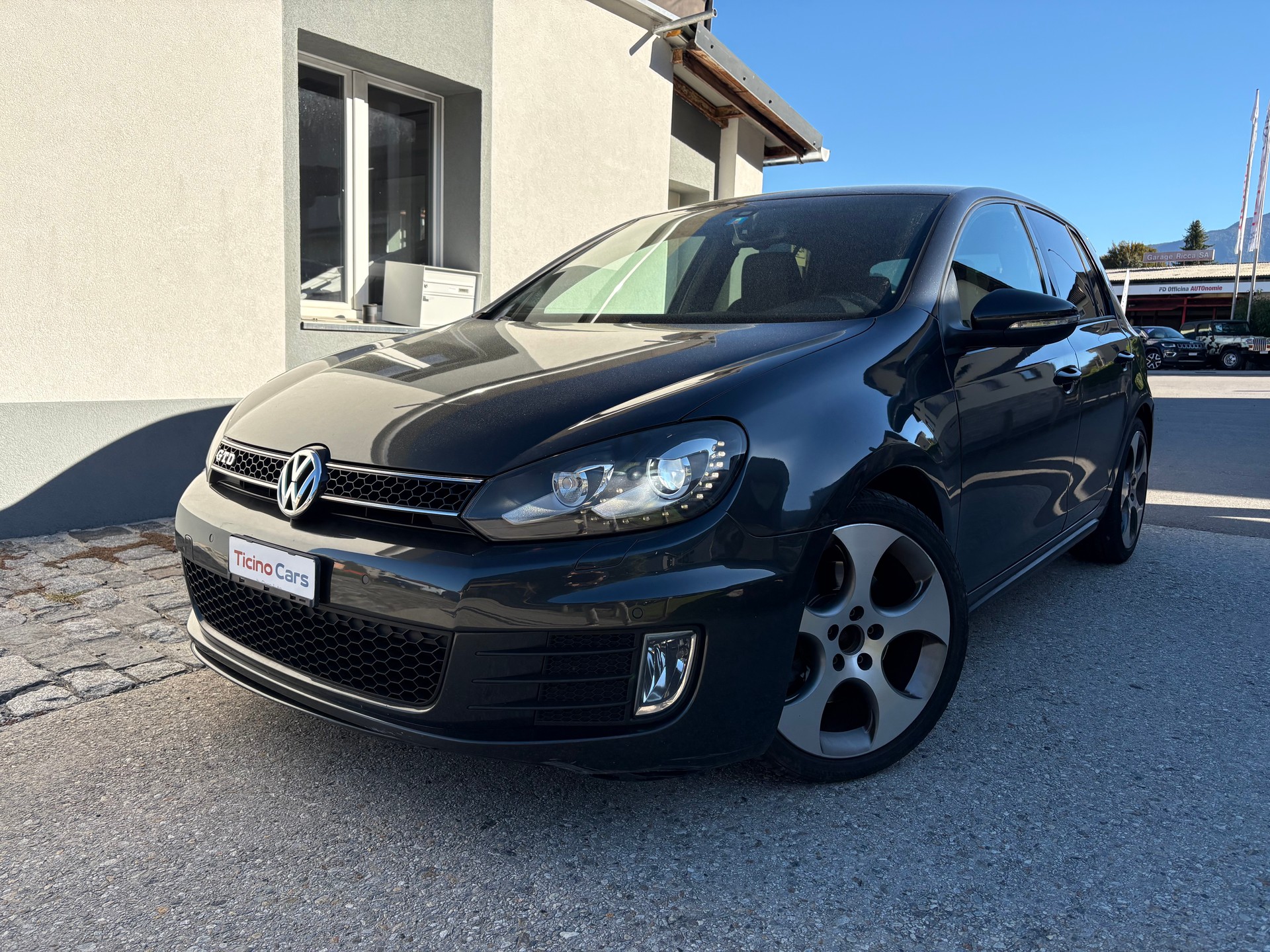 VW Golf 2.0 TDI GT DSG-image-1