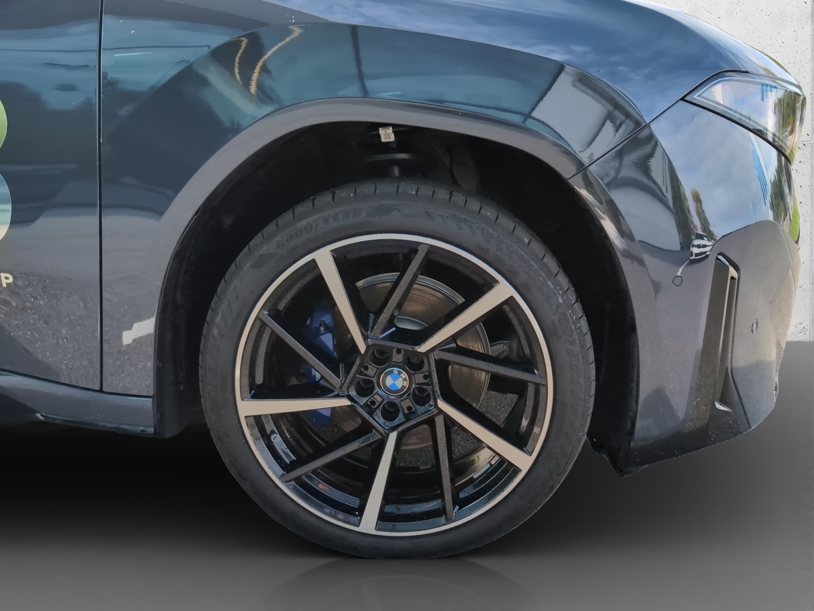 BMW iX3 50 xDrive M Sport-image-8