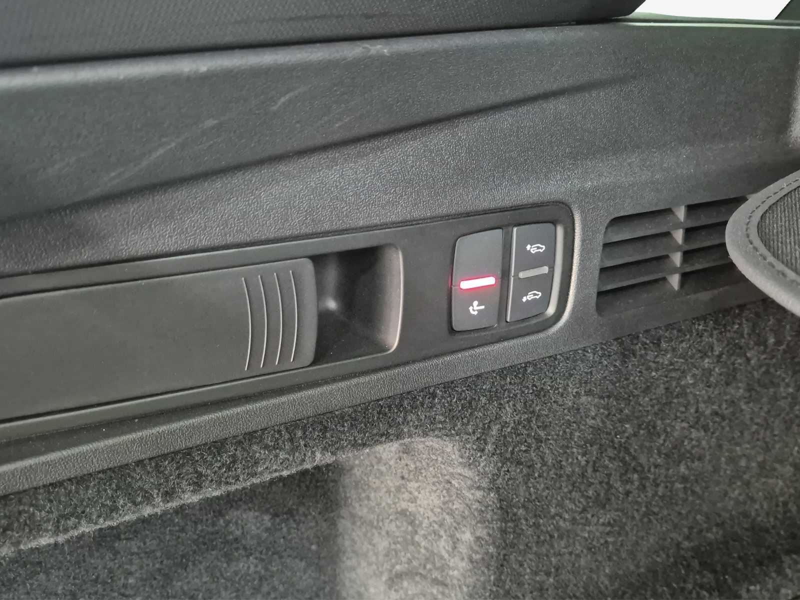 AUDI Q5 e-hybrid quattro 270 kW S-tronic-image-9