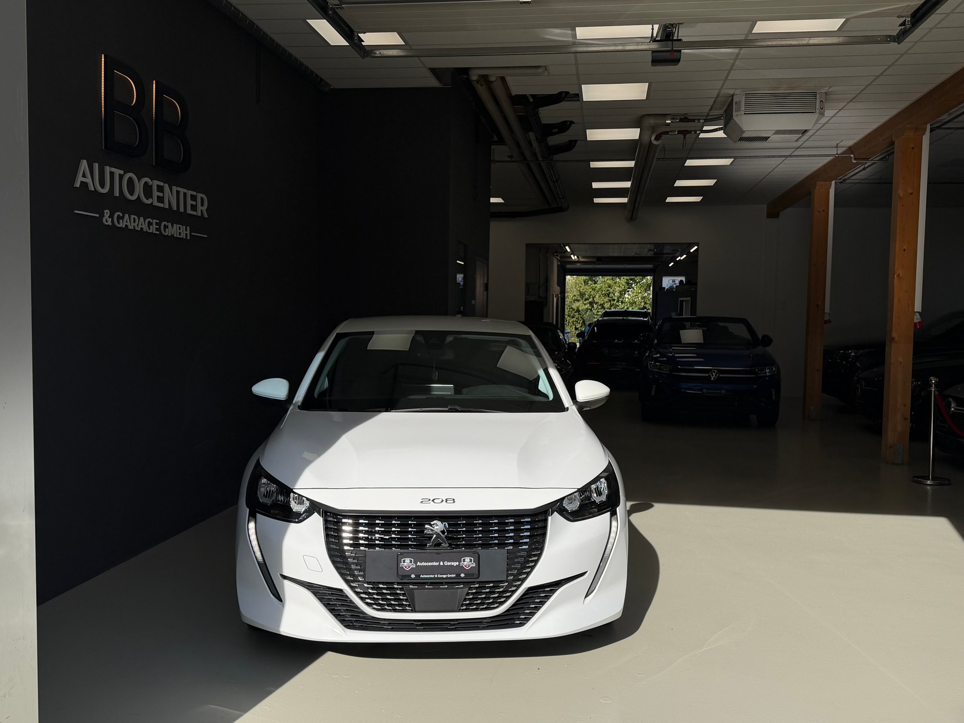 PEUGEOT 208 1.2 PureTech Allure Pack-image-7