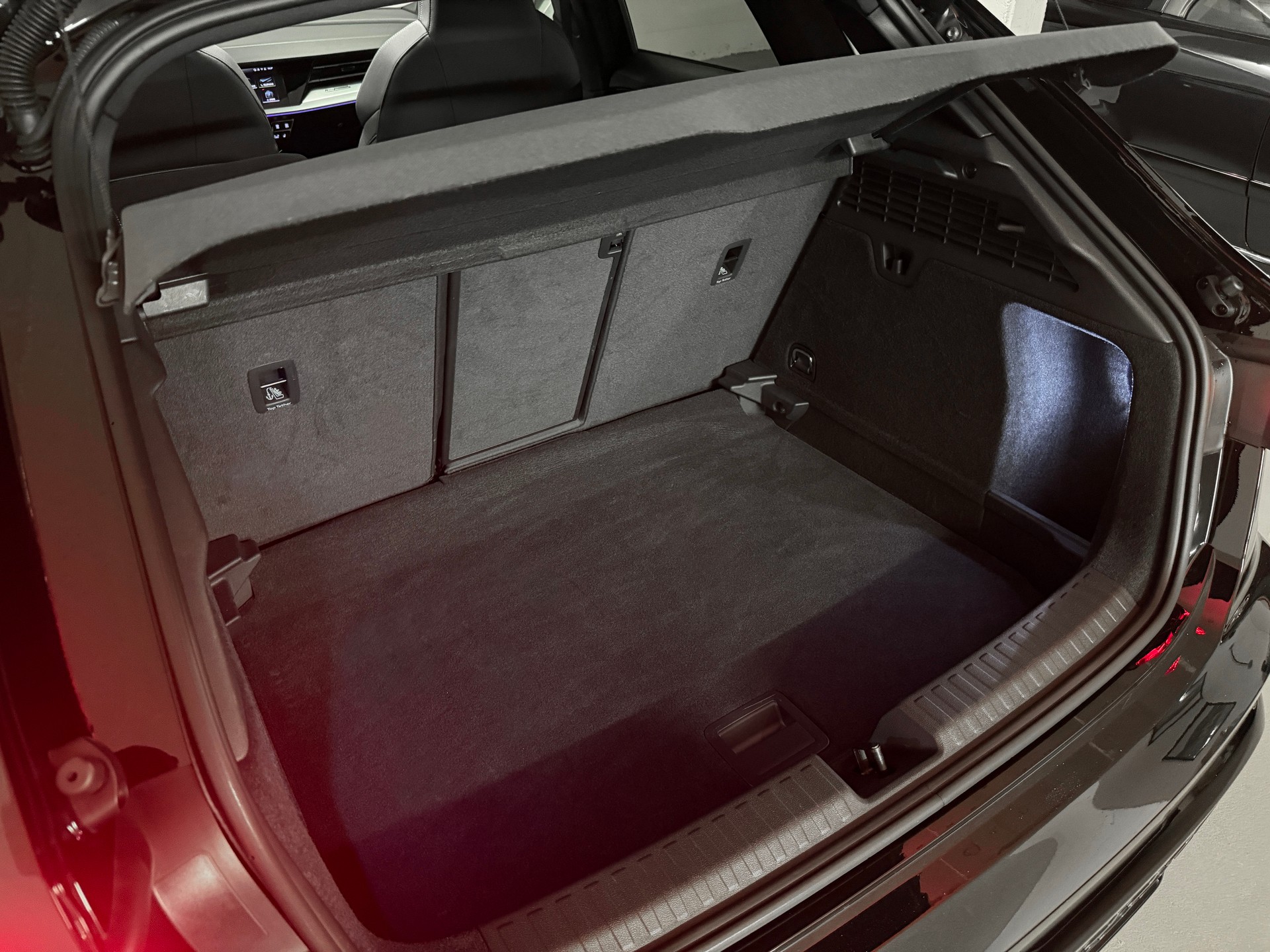 AUDI A3 Sportback 35 TFSI S line S-tronic *Full options* *Garantie Audi 05/2030* *Services gratuits*-image-14