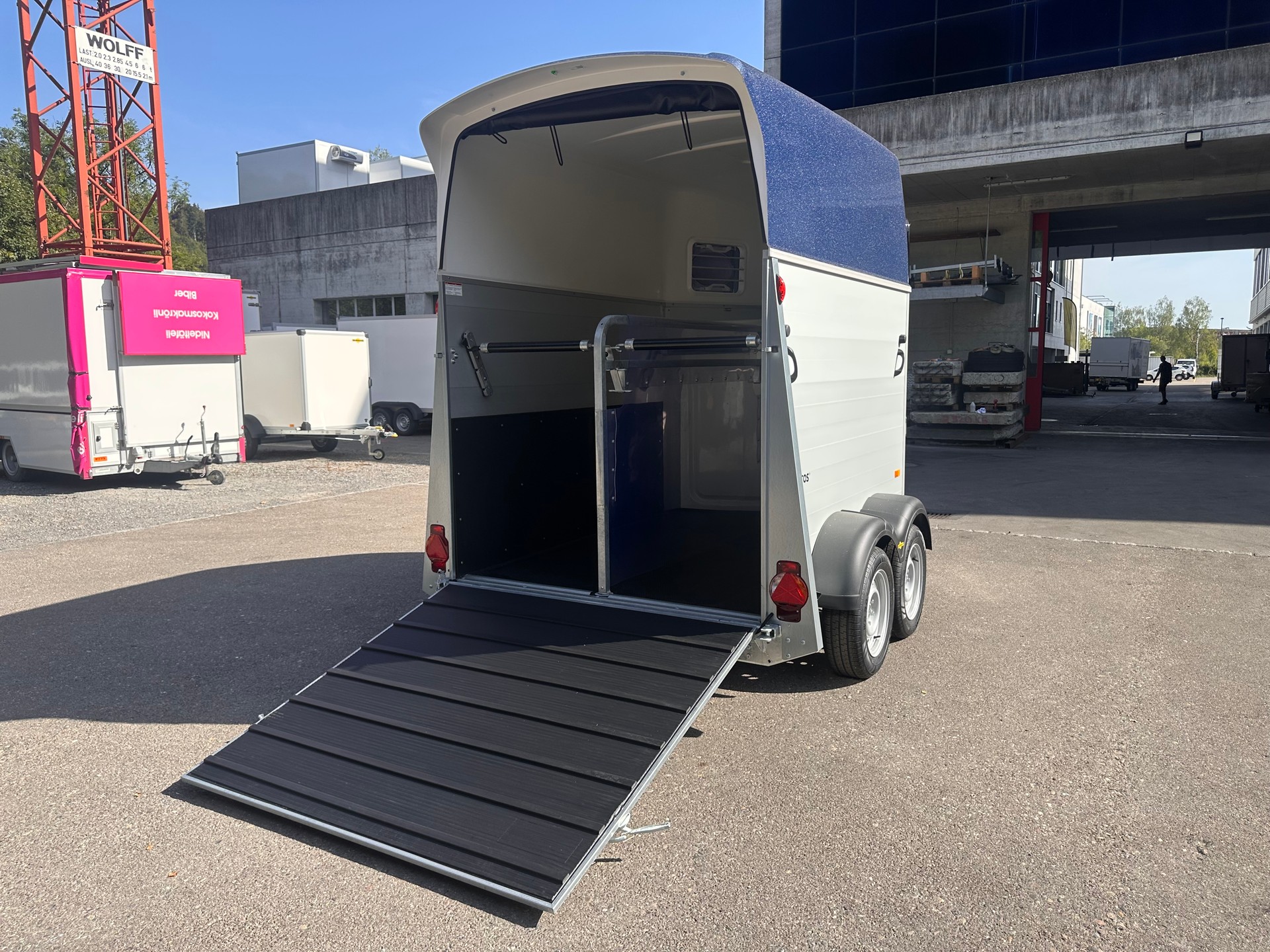 HUMBAUR Equitos Alu Plus 2400-image-11