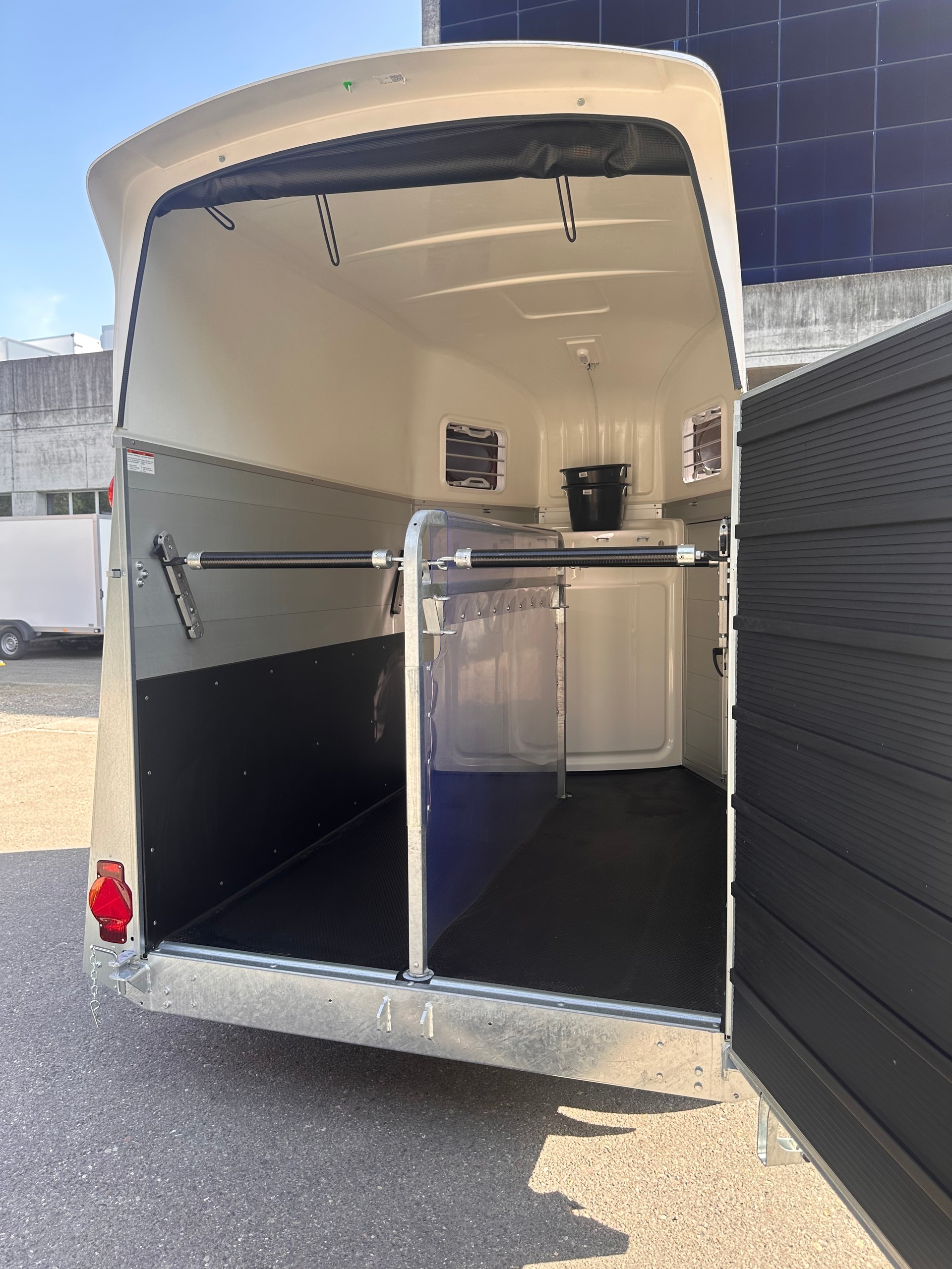 HUMBAUR Equitos Alu Plus 2400-image-15