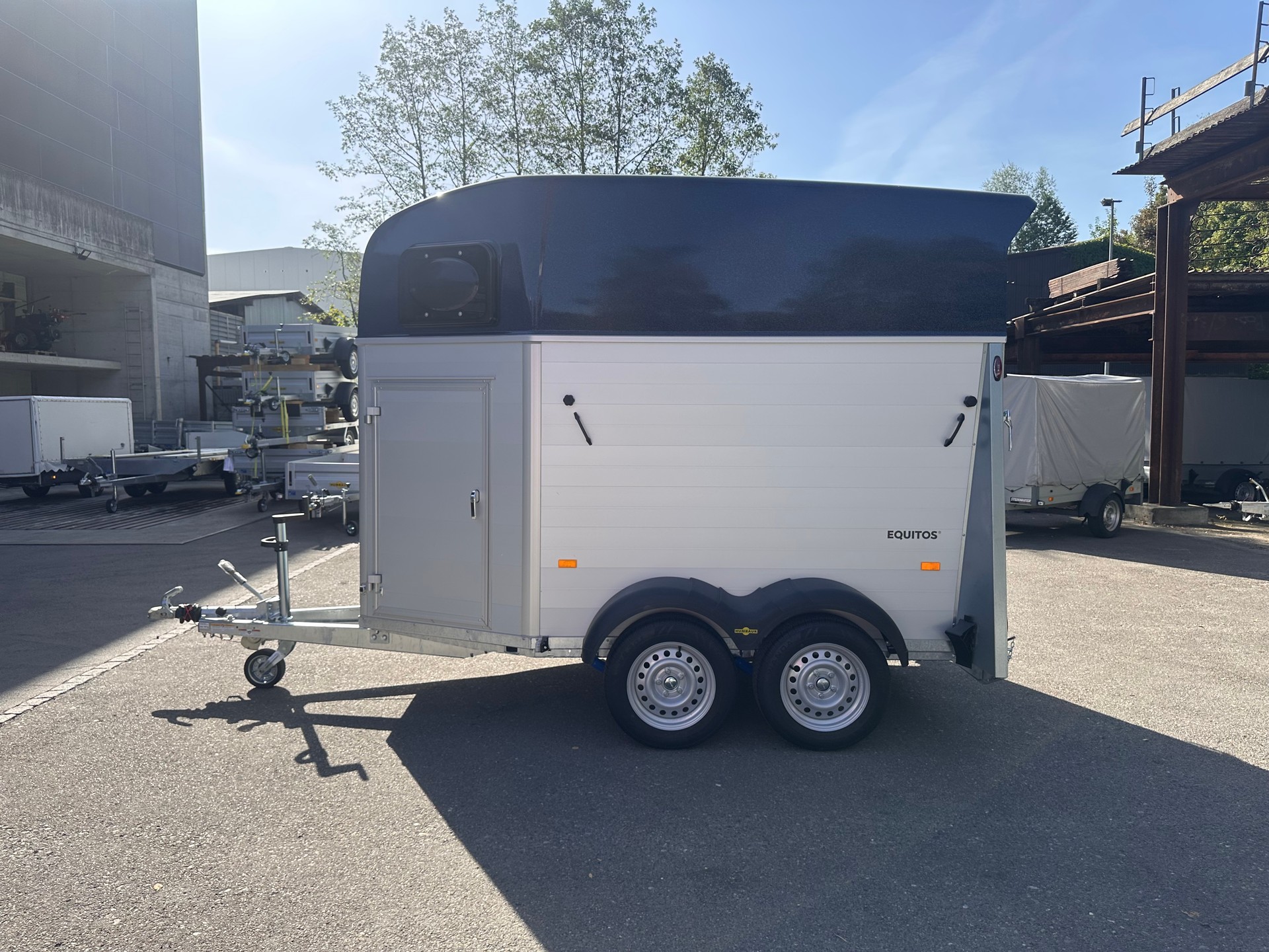 HUMBAUR Equitos Alu Plus 2400-showroom-element-2